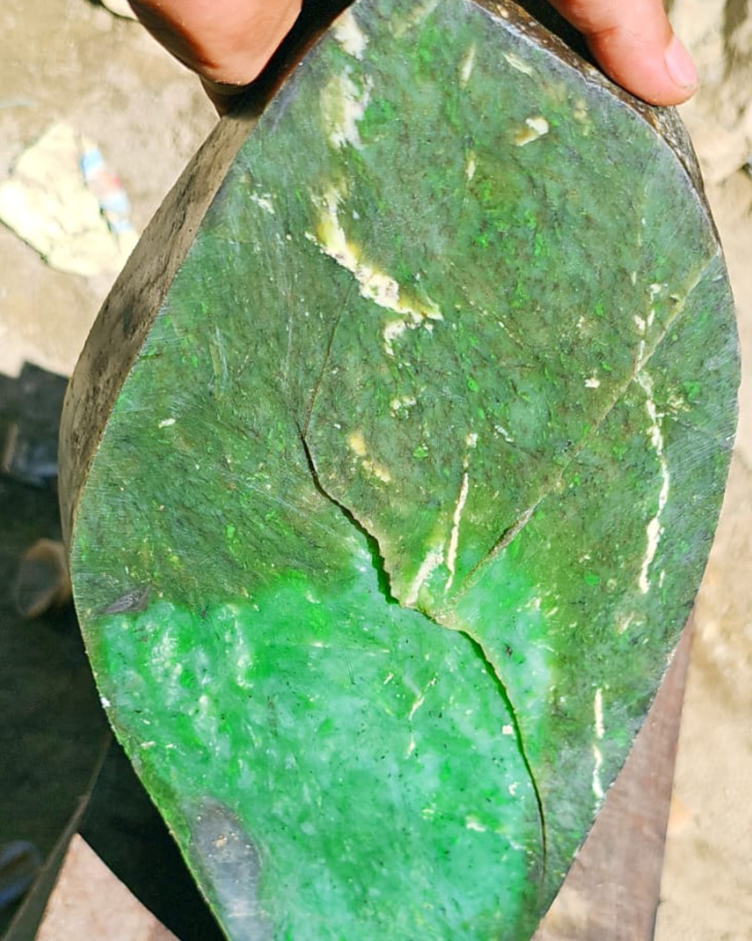 Aceh High-Translucency Green Nephrite Jade Slab