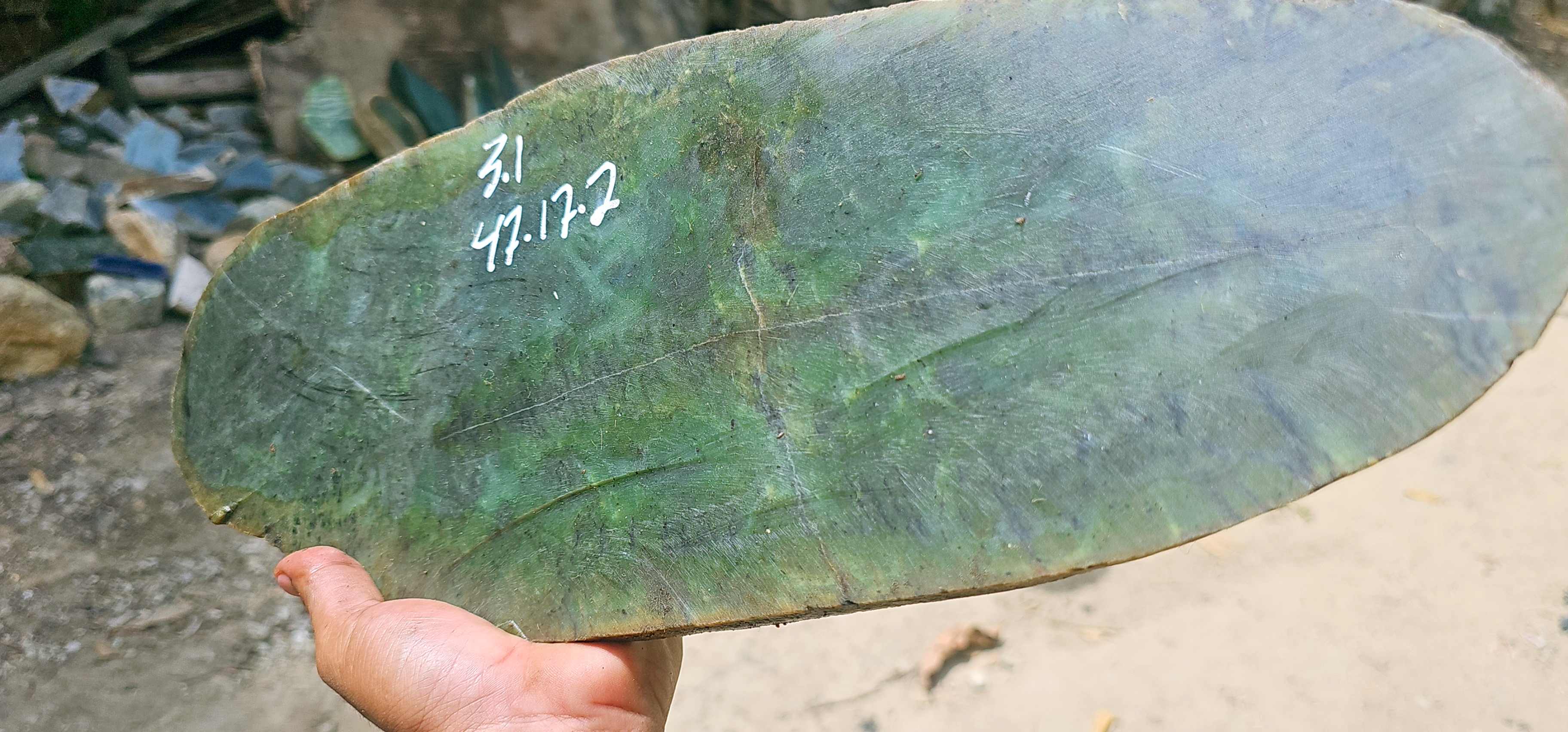 3.1KG Natural Dark Green Nephrite Jade Slab – Blue-Green Jade Stone with Natural Veins
