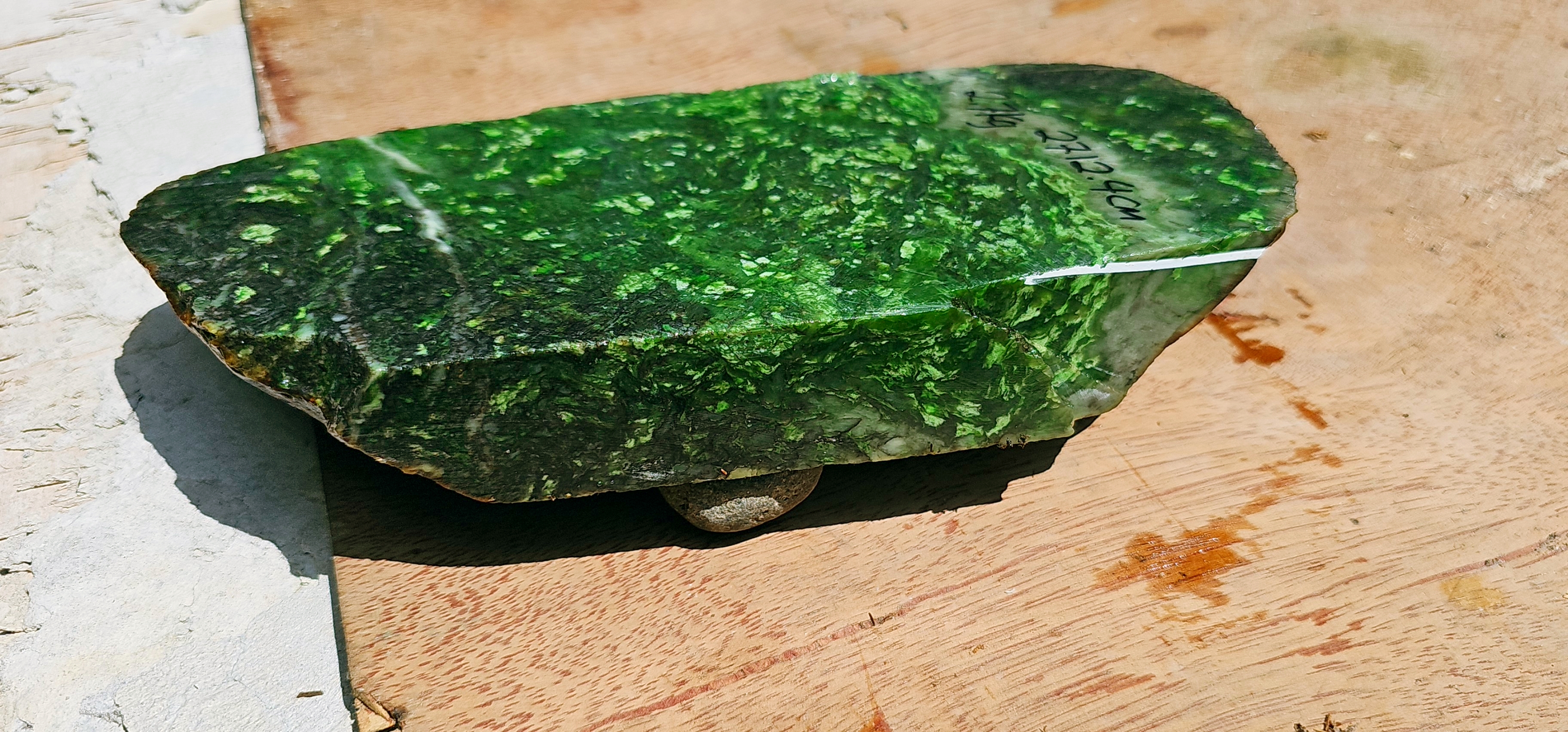 Aceh Natural Deep Forest Green and Moss Green Nephrite Jade Slab with Striking White Veining Rough Stone – 2.7 KG
