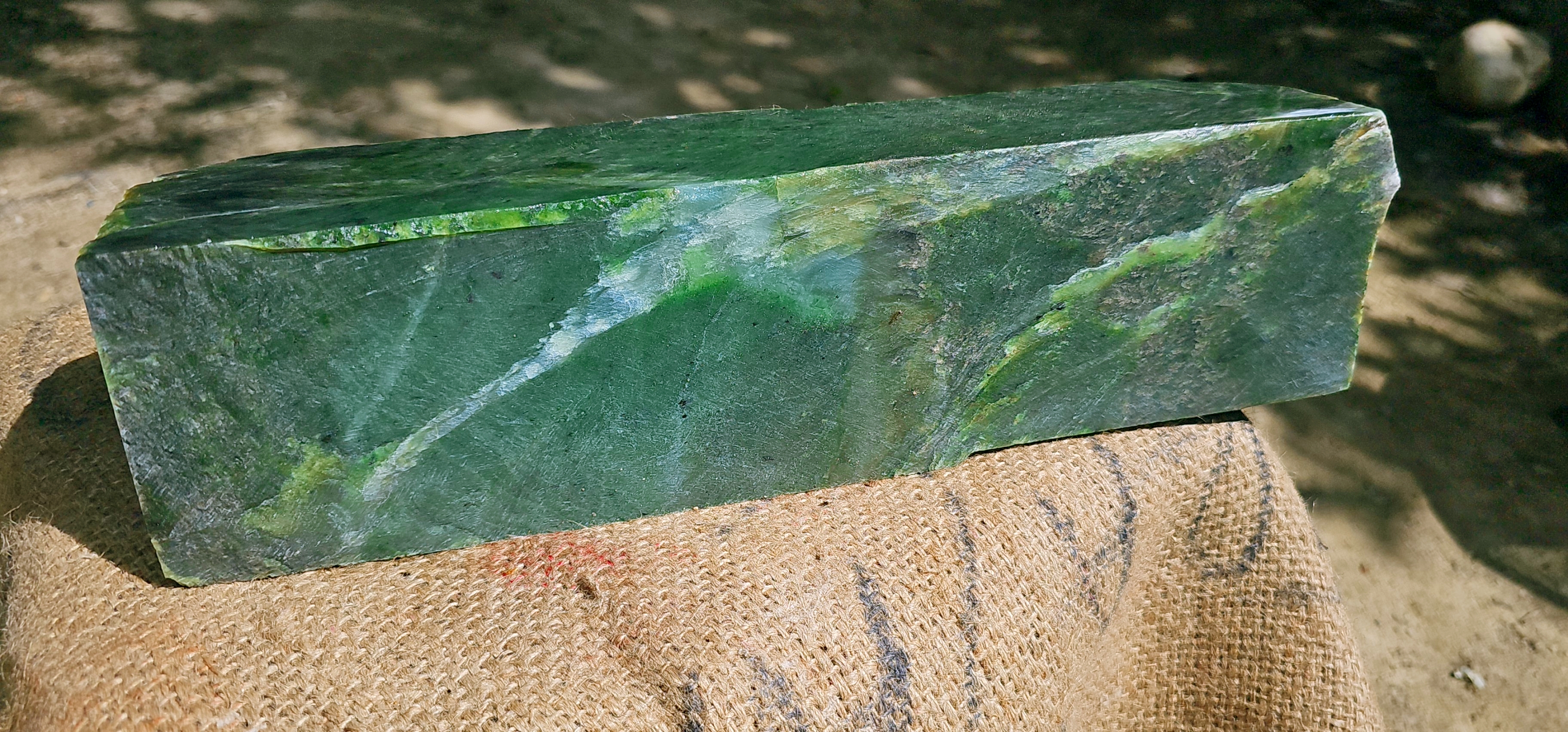 Aceh Natural Deep Forest Green and Moss Green Nephrite Jade Slab with Distinctive White Veining Rough Stone – 7 KG