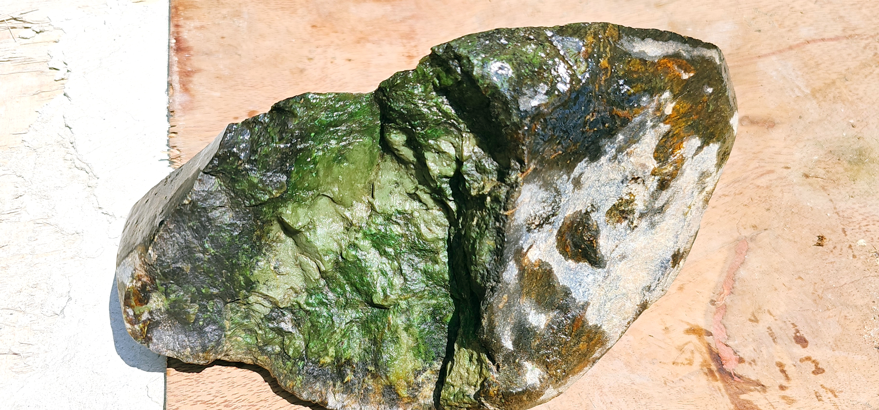 Aceh Natural Emerald Green Nephrite Jade with Organic Clouded Texture and Distinctive Mineral Patterns Rough Stone - 2.8 KG