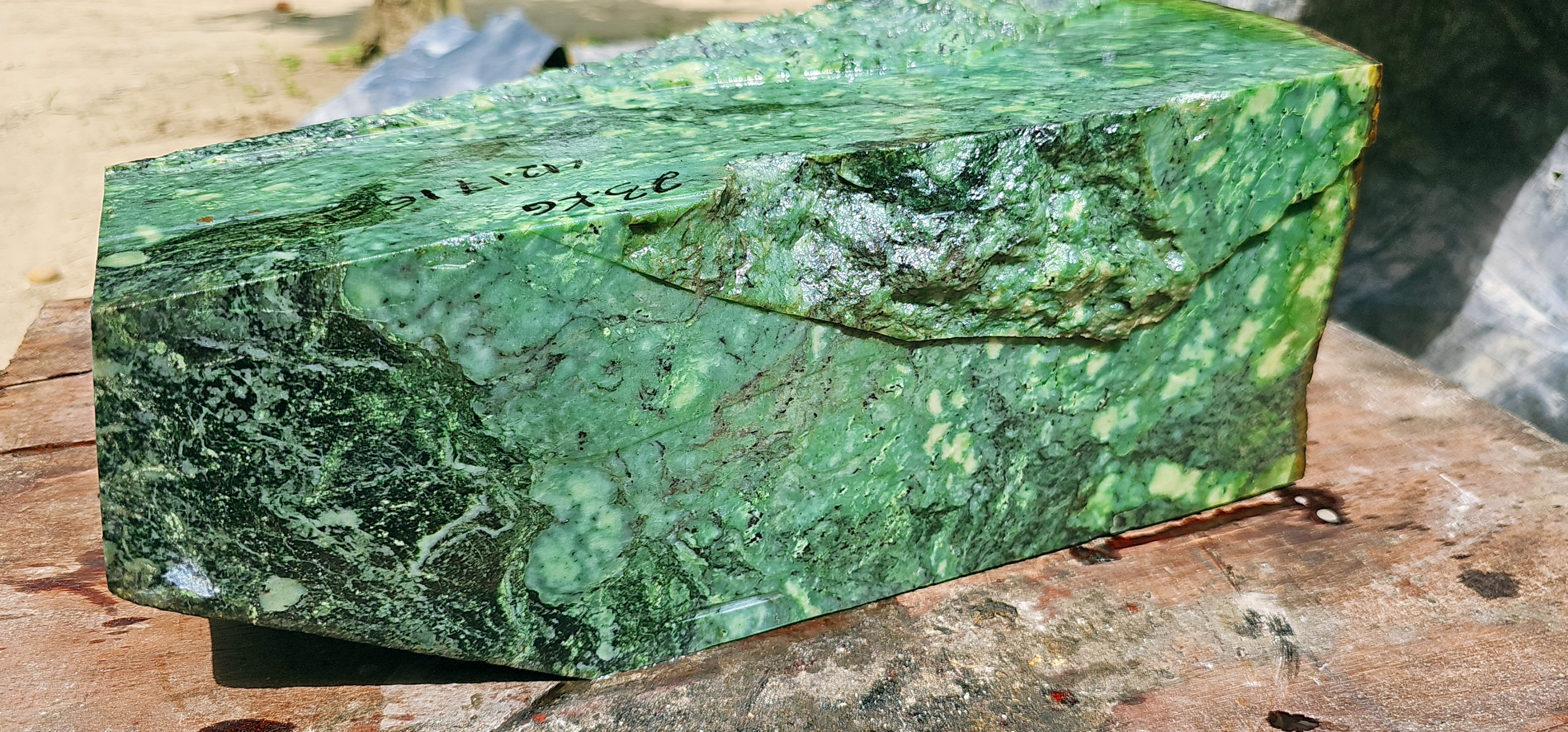 Aceh Natural Deep Forest Green and Moss Green Nephrite Jade with Complex Clouded Veining Rough Stone – 23 KG