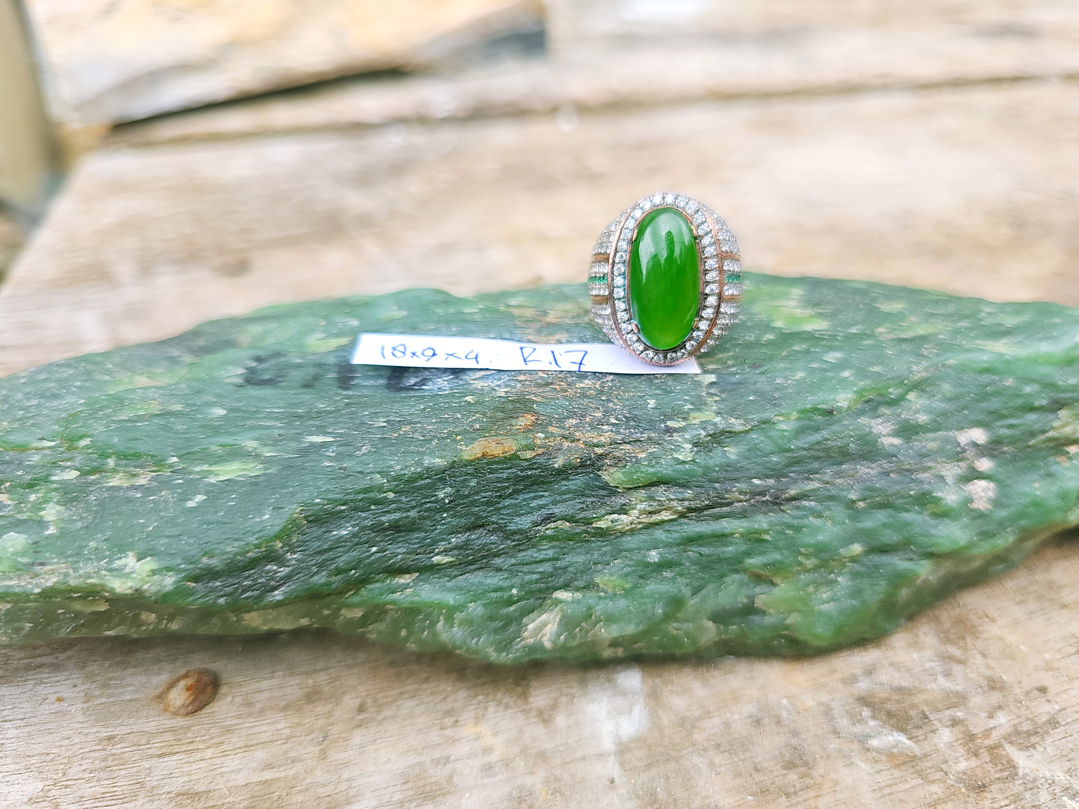 Aceh Vibrant Green Nephrite Jade Ring with Sparkling Accent Stones and Polished Oval Cabochon