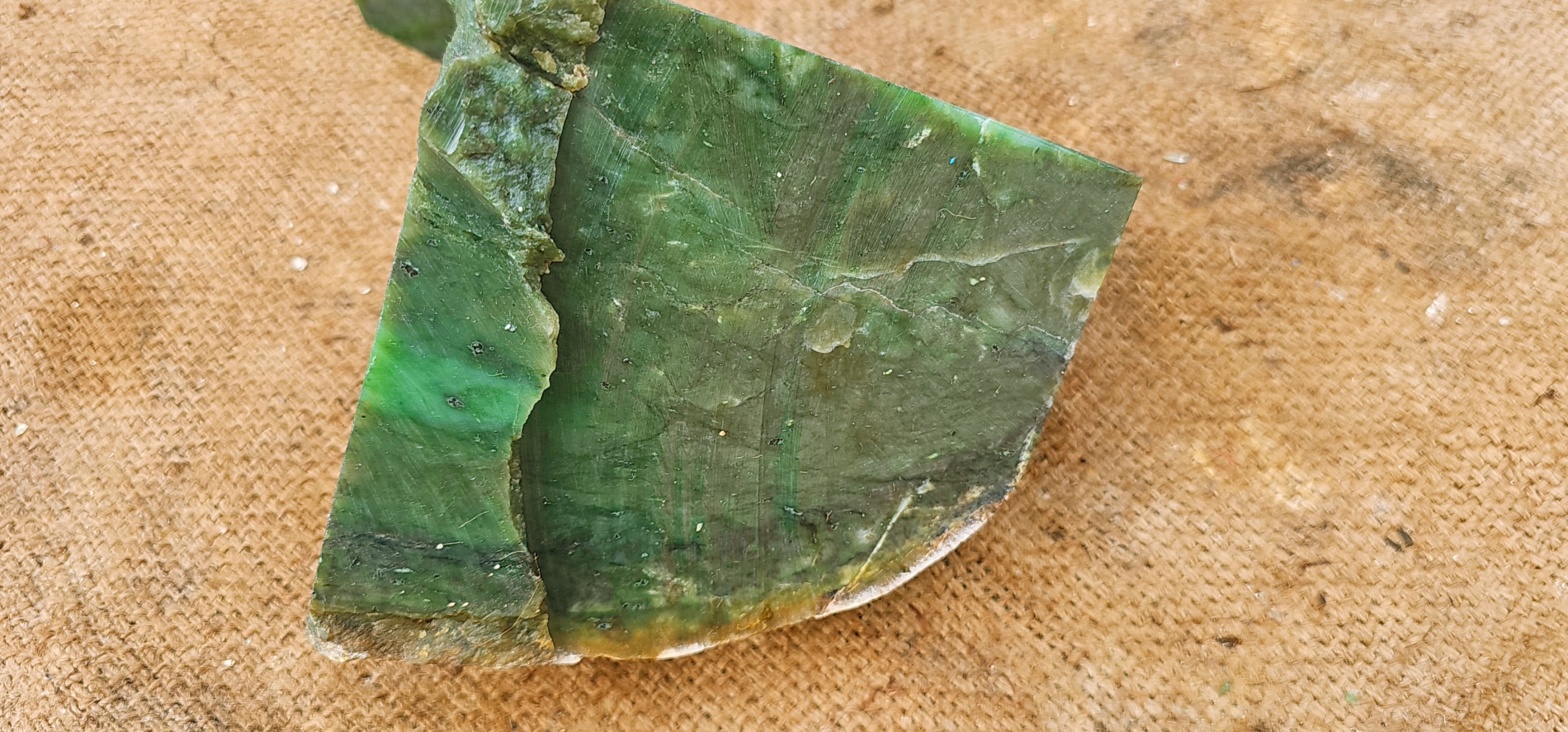 Natural Green Jade Rough Stone – Light Green Flowing Pattern with Dark Inclusions, 3.2 KG