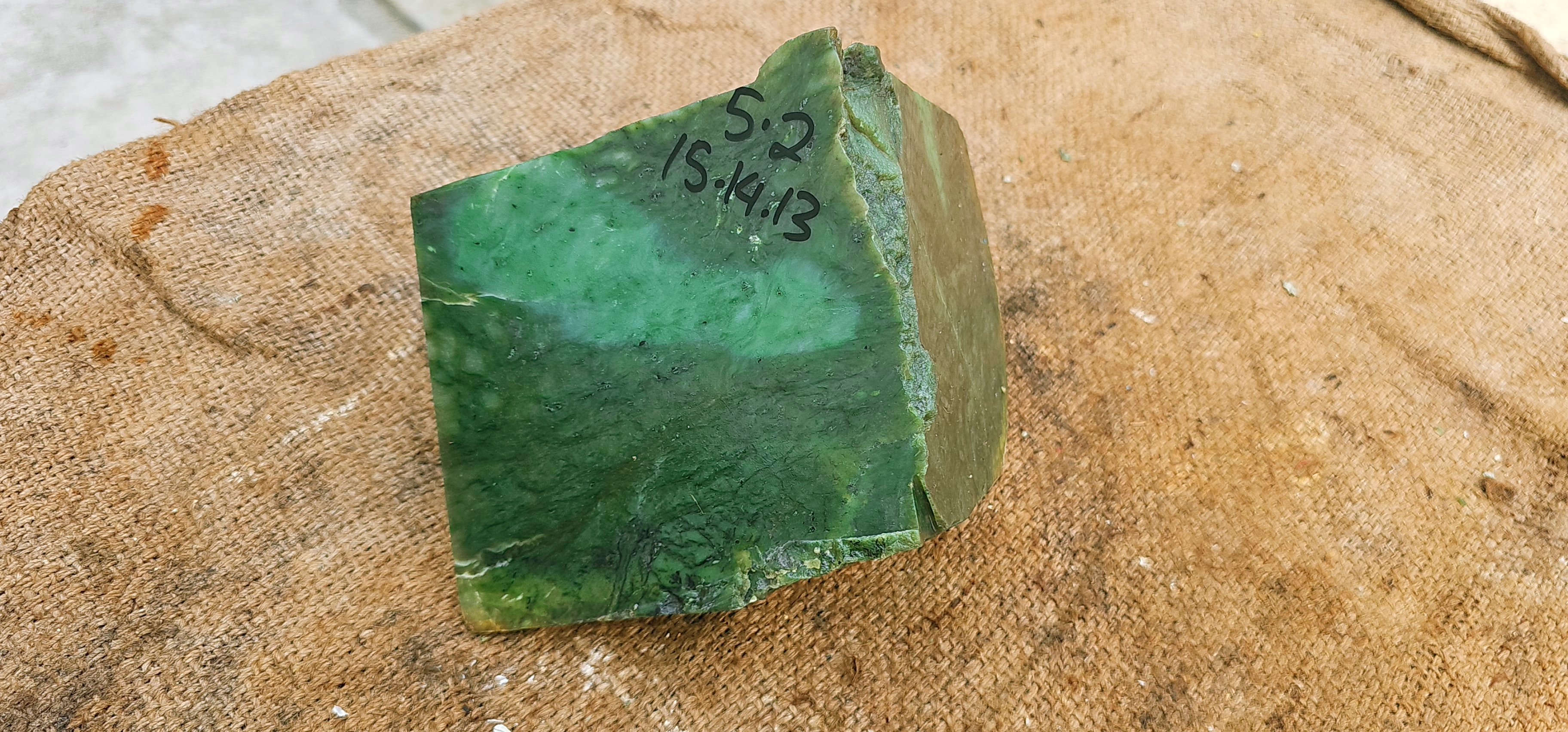 Natural Green Jade Rough Stone – Light Green Flowing Pattern with Dark Inclusions, 3.2 KG
