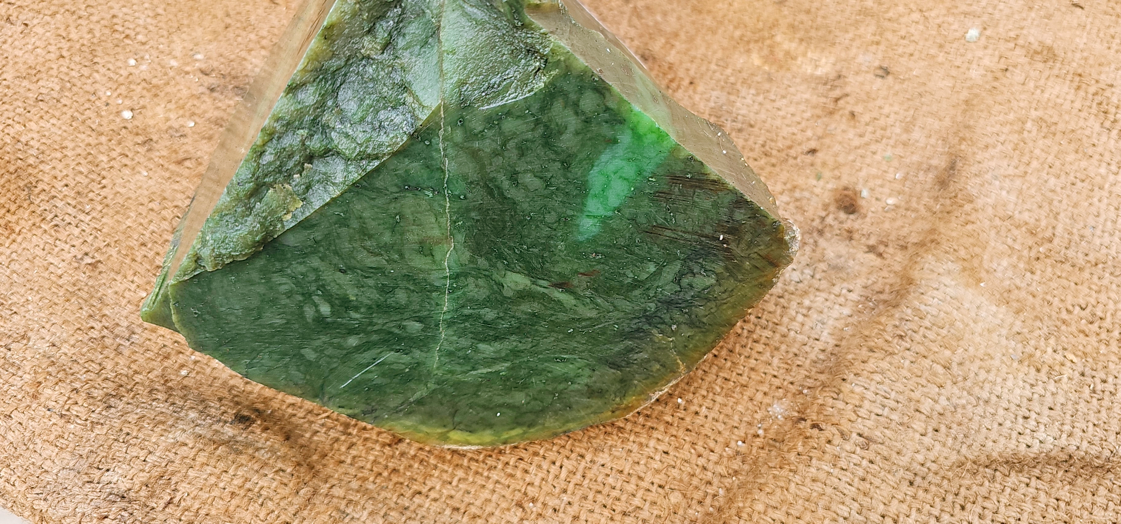 Natural Green Jade Rough Stone – Vivid Green with Deep Green Layered Pattern, 5.2 KG