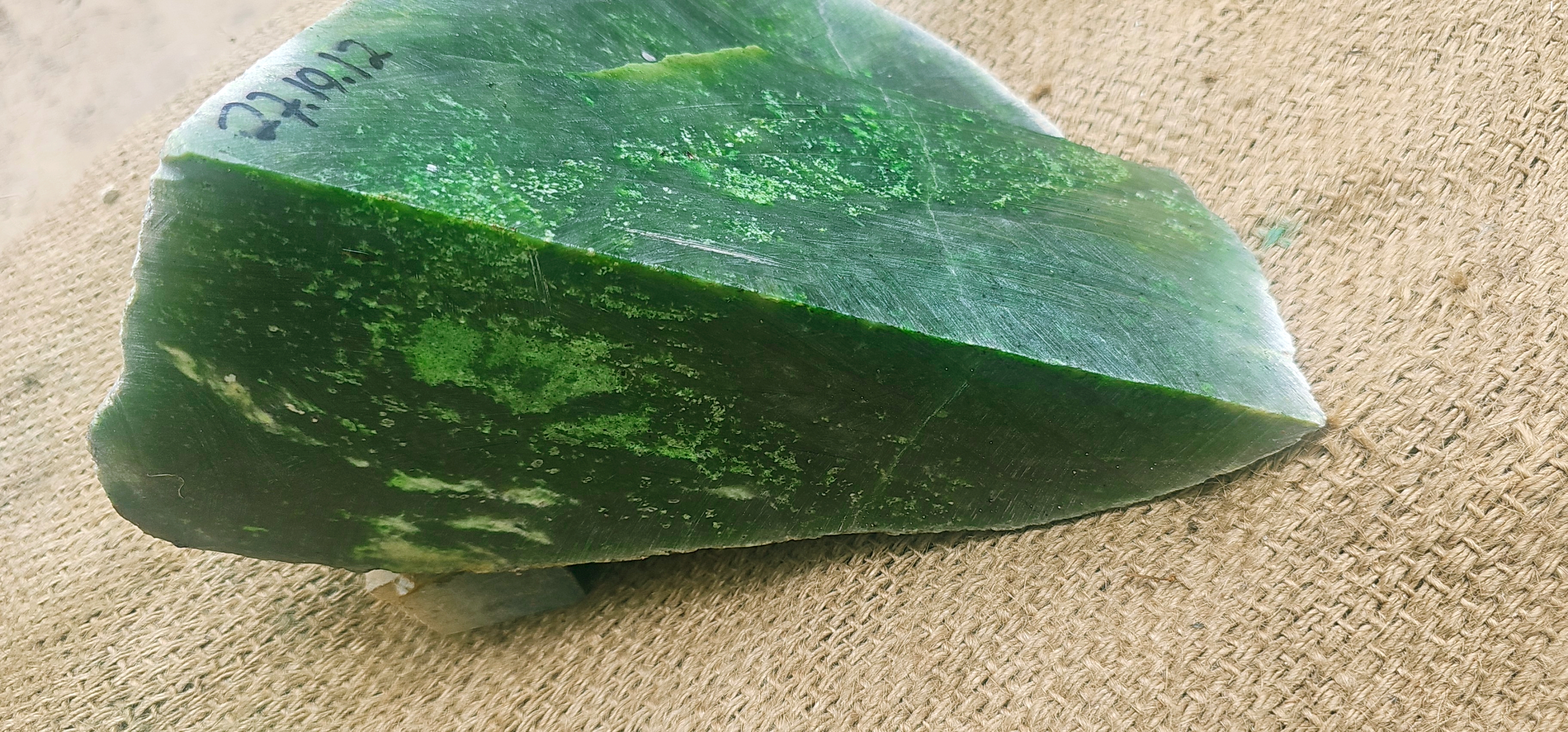 Natural Deep Green Jade Rough Stone – Rich Green with Striking Layered Pattern, 7 KG