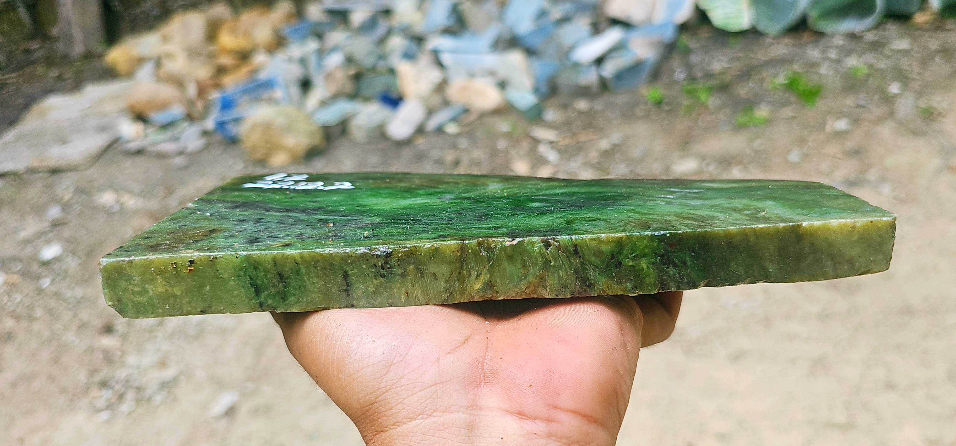 Natural Green Jade Rough Stone – Vivid Emerald Green with Deep Forest-Green Matrix & Flowing Fibrous Patterns, 1.2 KG