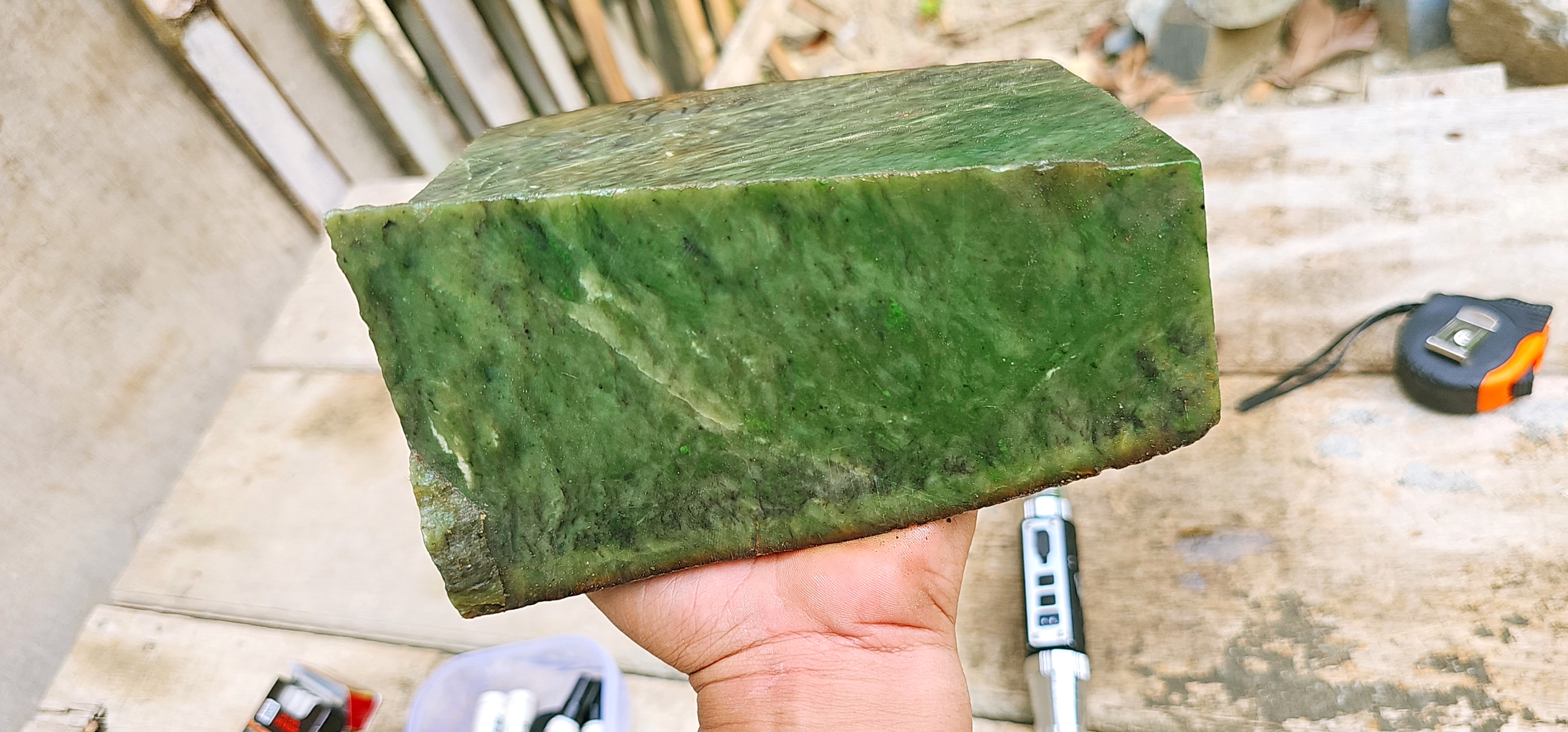 Natural Green Jade Rough Slab – Deep Forest Green Body with Fine Fibrous Texture, Natural White Veining & Dark Green Color Zoning – 4 KG