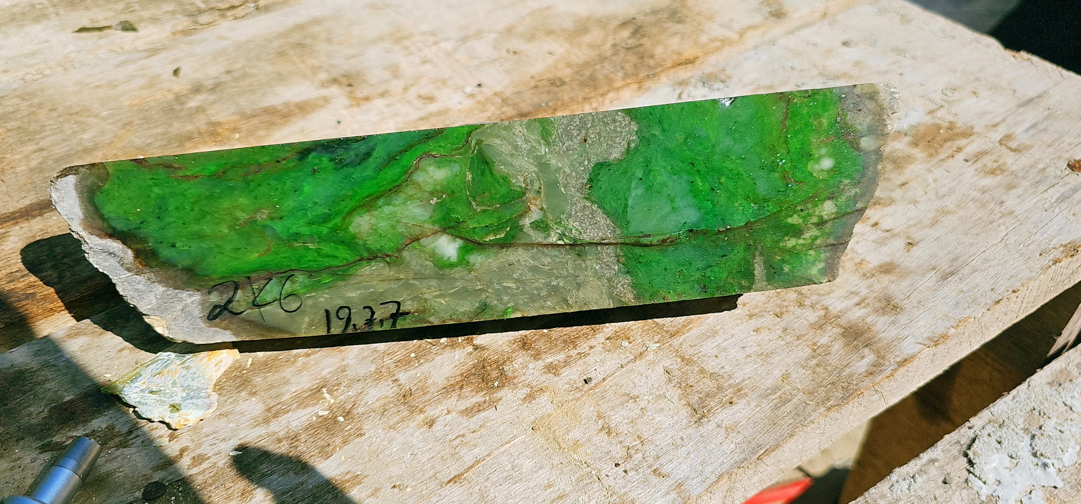 Aceh Natural Nephrite Jade – Vivid Emerald Green with Translucent Green Zones, Pale Mineral Inclusions and Natural Veining – 2 KG