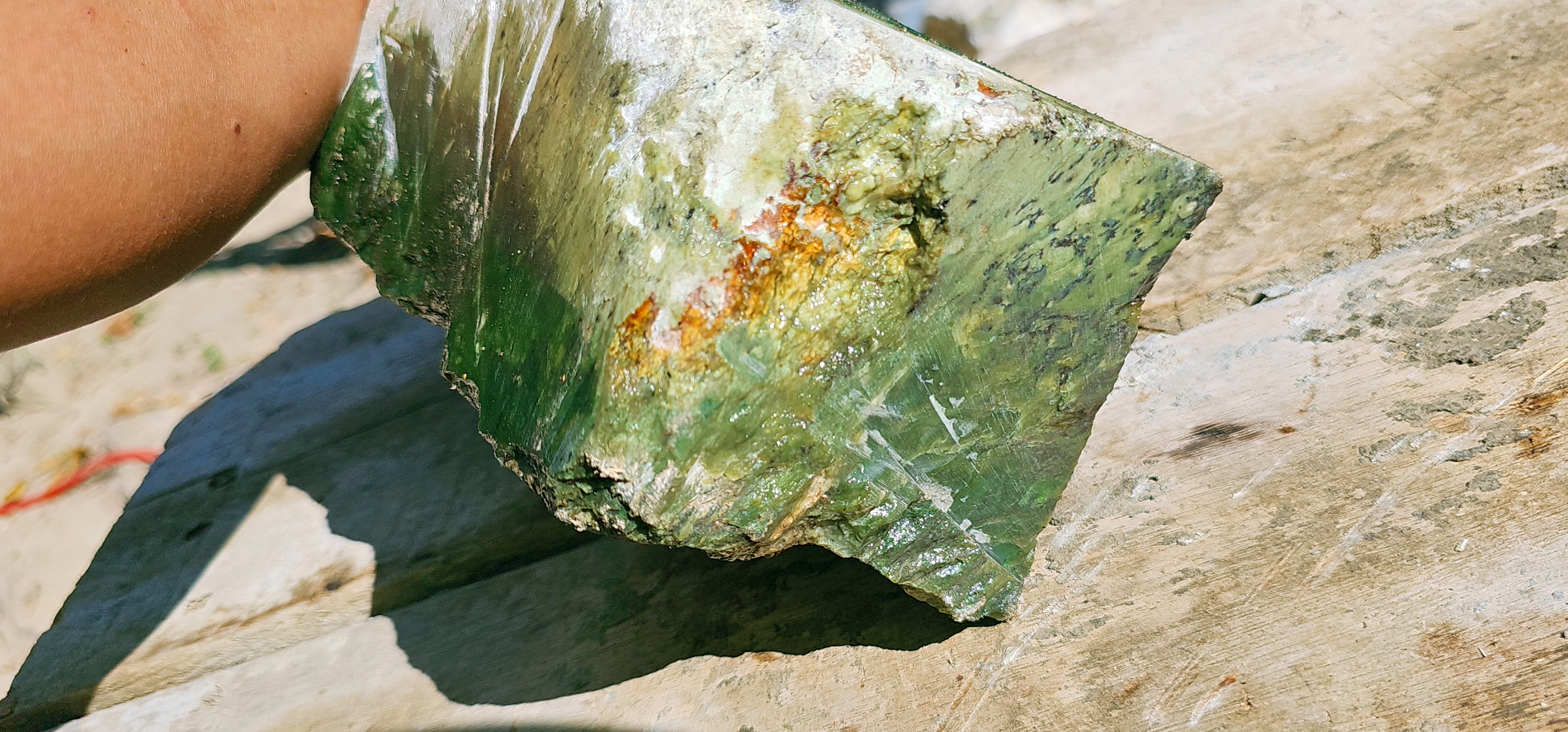 Aceh Natural Emerald Green and Yellow Nephrite Jade Slab – 7.5 KG