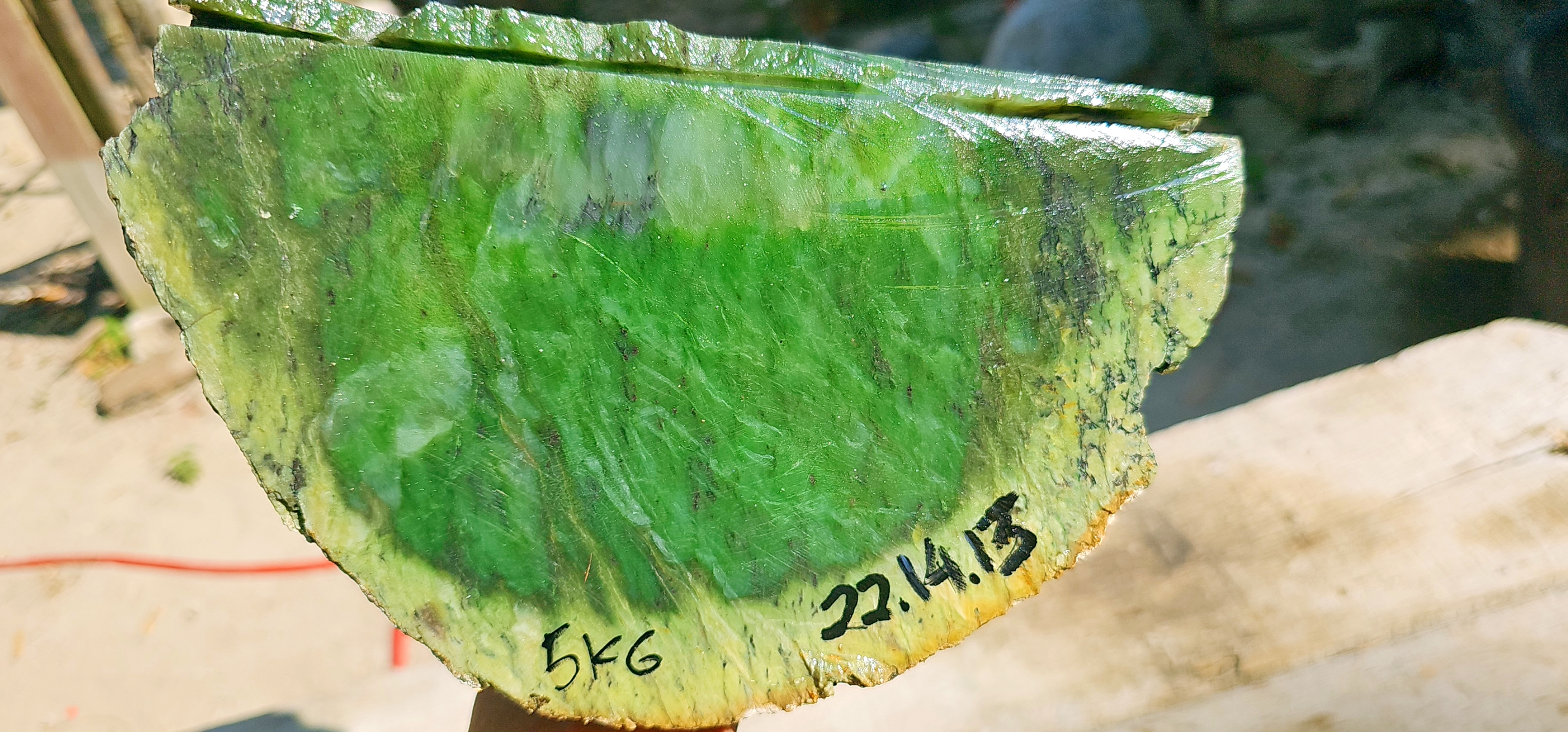 Aceh Natural Vibrant Apple Green Nephrite Jade Slab – 5 KG