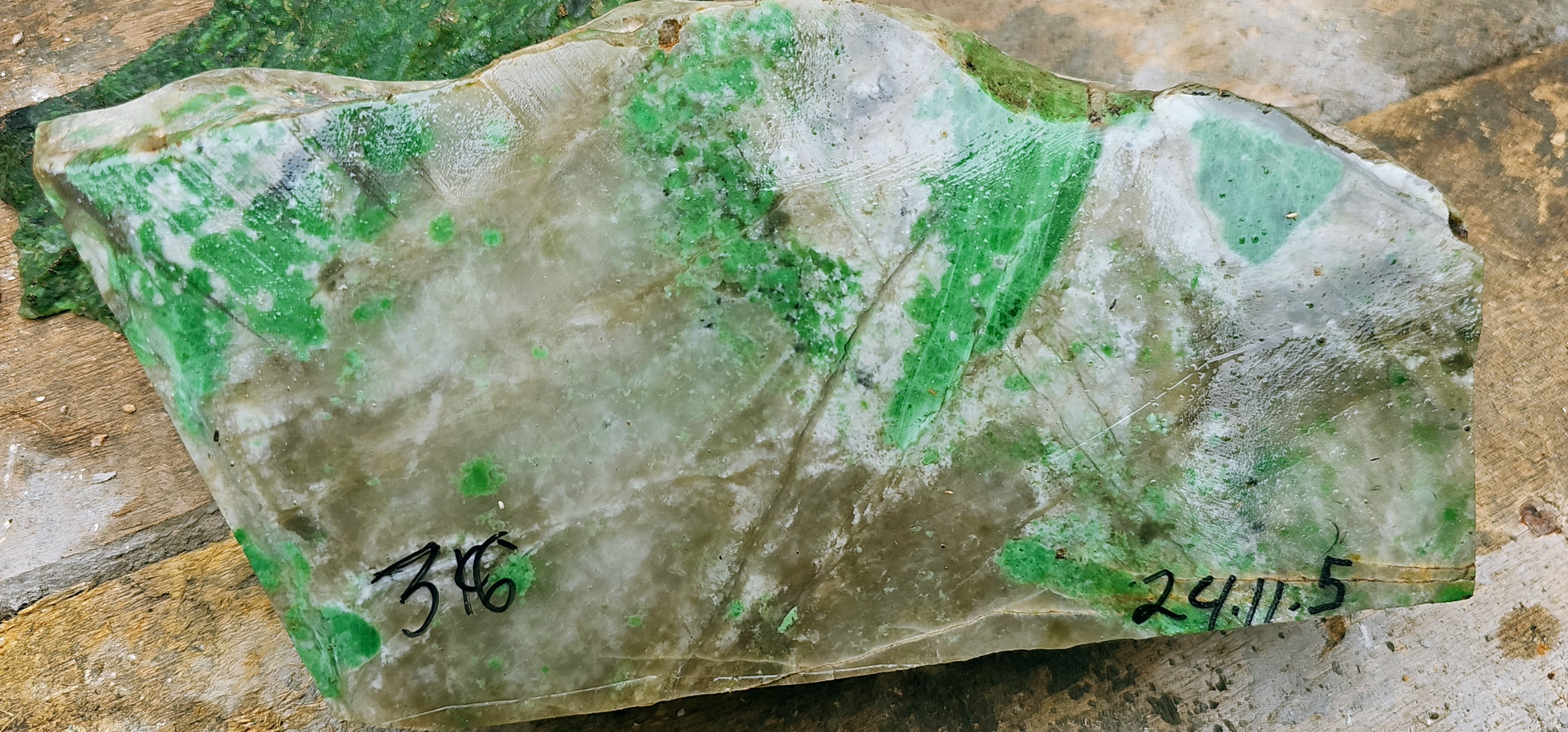 Aceh Natural Vibrant Emerald Green and Muted Grey Nephrite Jade Slab – 3 KG