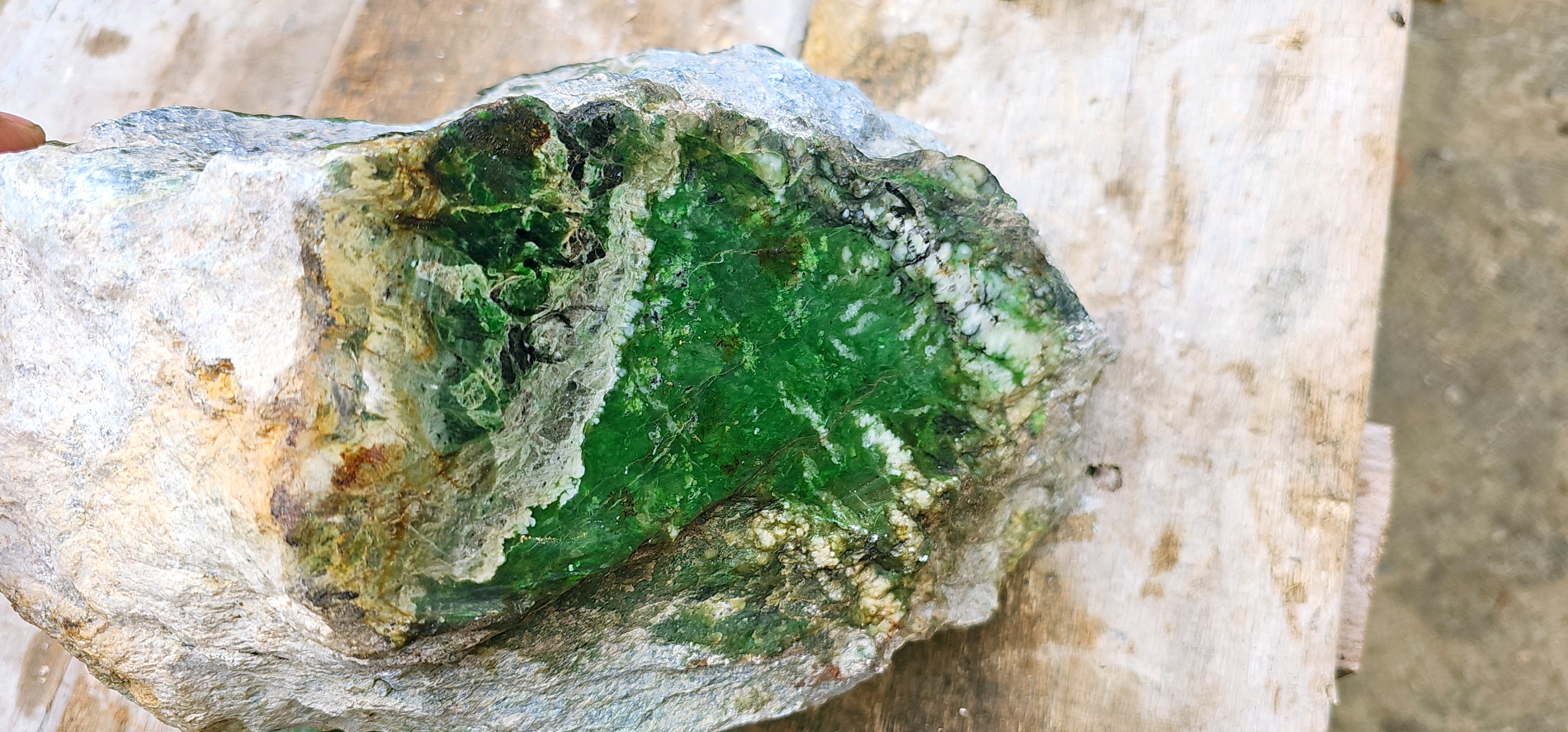 Aceh Natural Vivid Green and White Nephrite Jade Slab – 9.2 KG