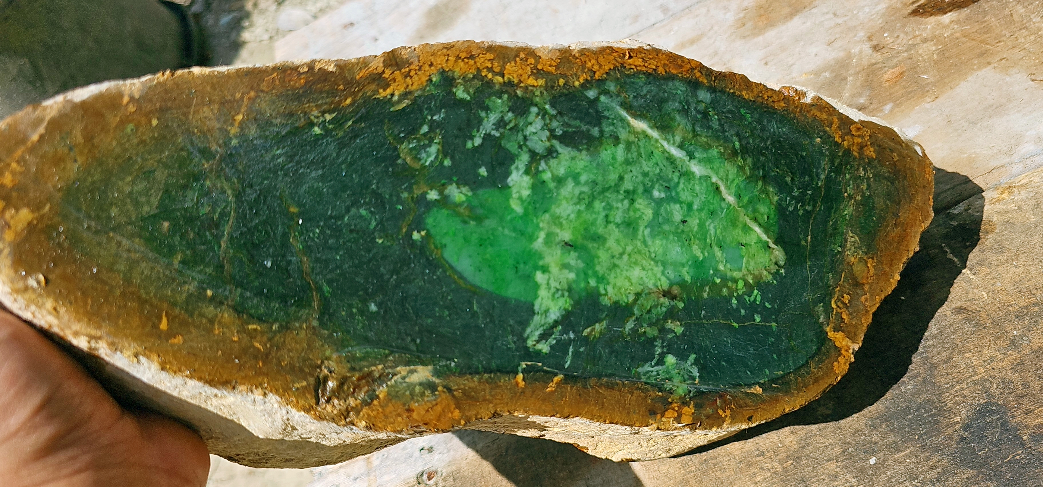 Aceh Natural Vivid Green Jadeite Rough Stone – 8.5 KG