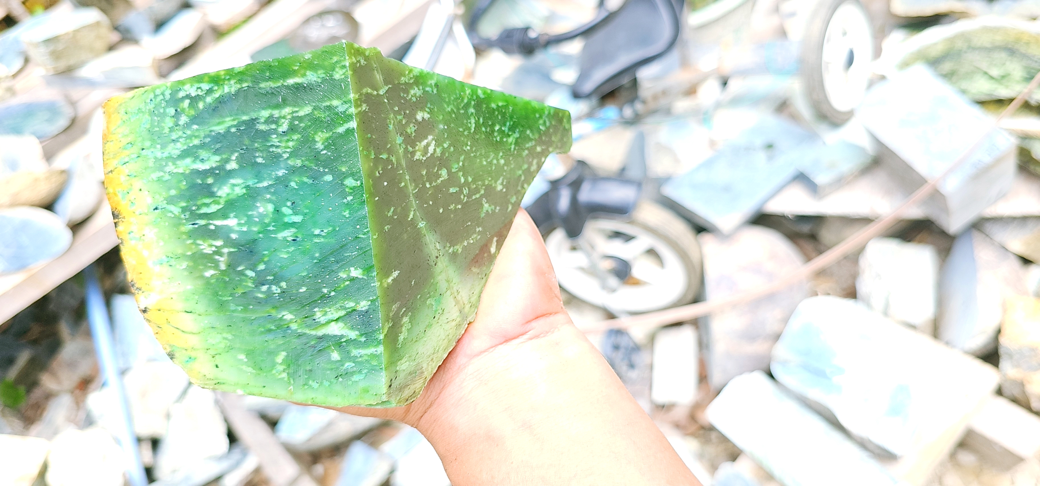 Aceh Natural Deep Green Nephrite Jade Rough Stone – 2.7 KG