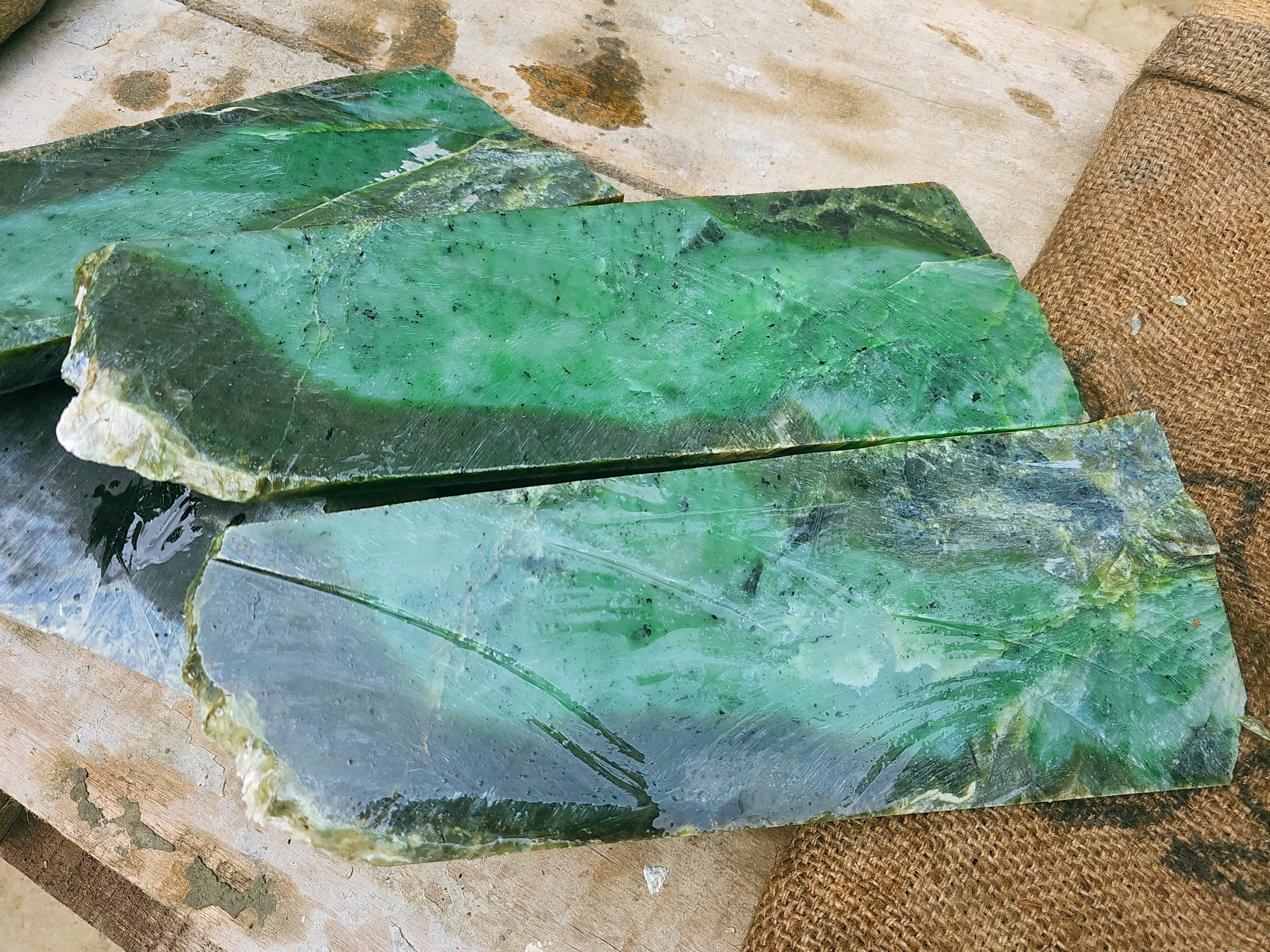 Aceh Natural Vivid Green Nephrite Jade Slabs