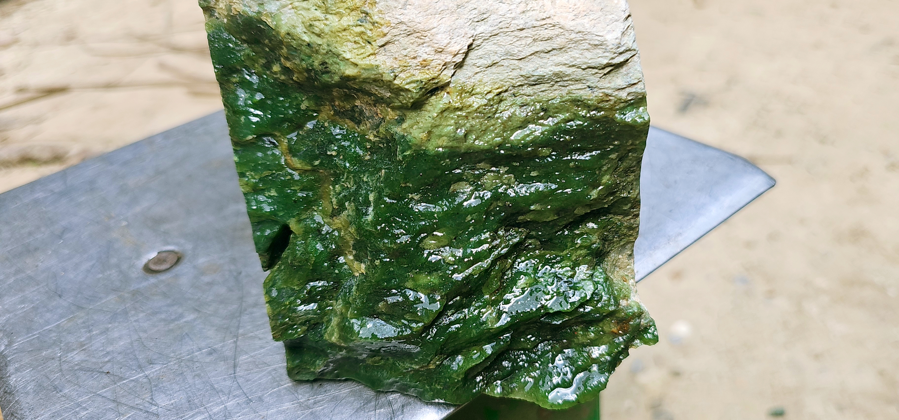 Aceh Natural Vivid Green Nephrite Jade Slab – 7.3 KG