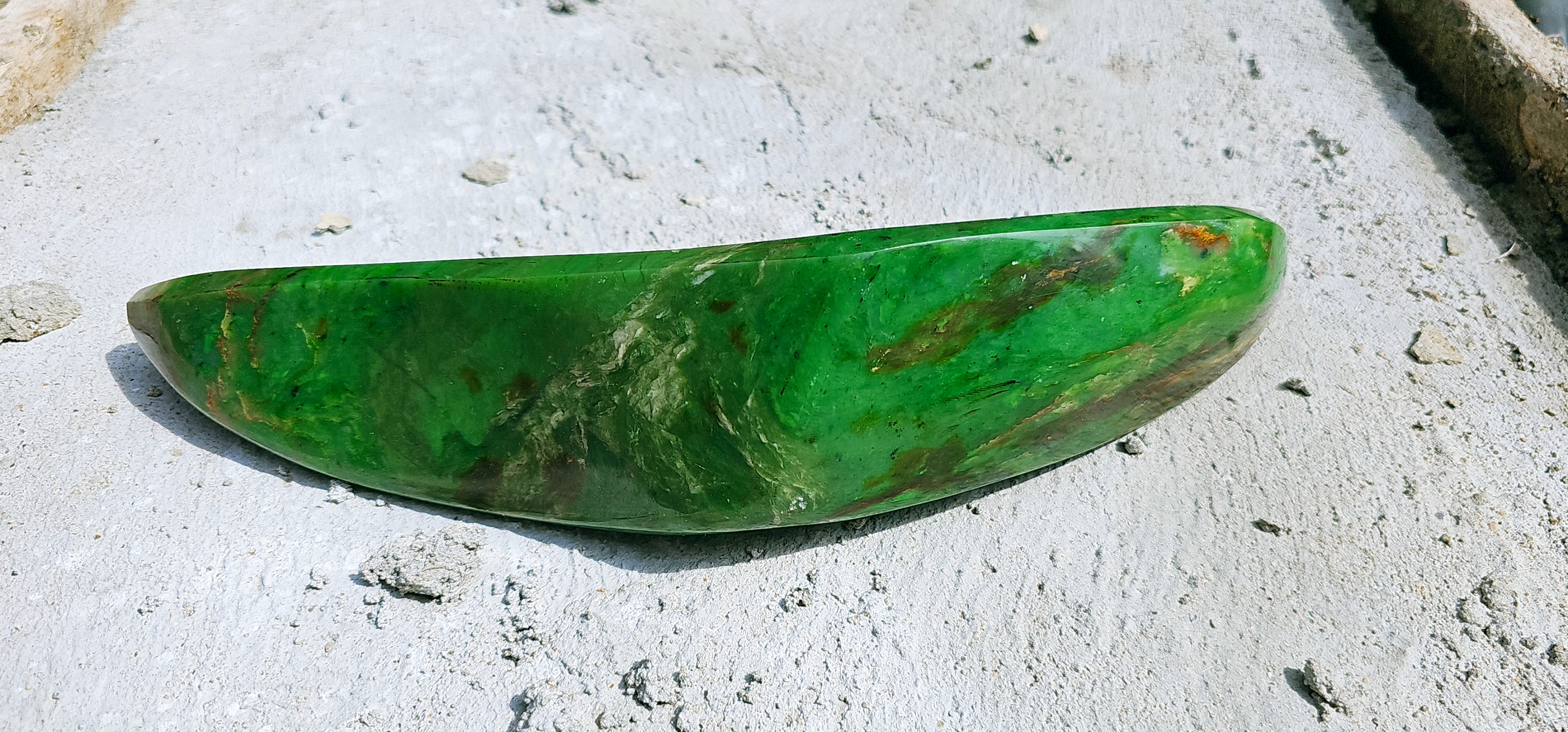Aceh Natural Vibrant Apple Green Nephrite Jade Slab – 2.4 KG