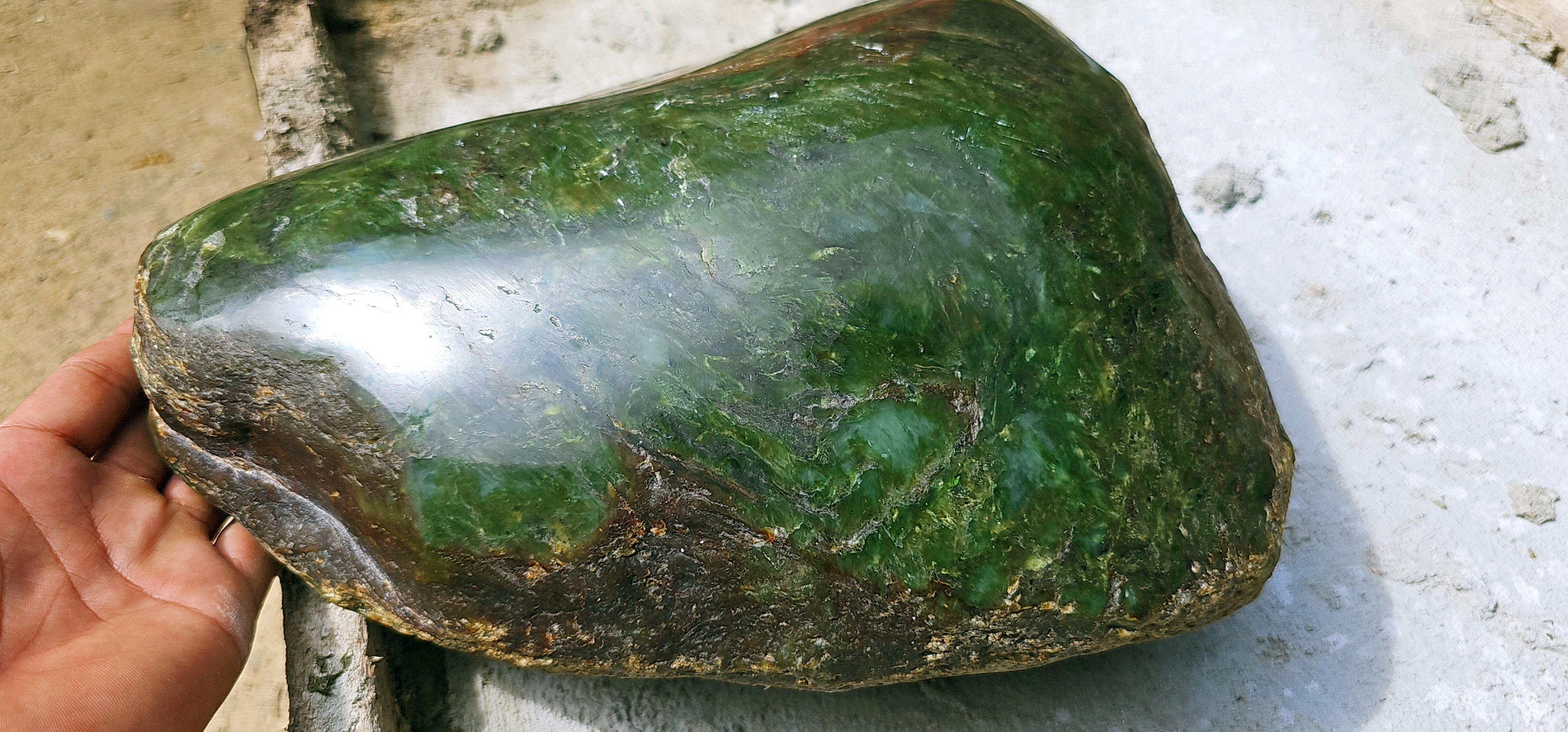Aceh Natural Rich Green Nephrite Jade Raw Stone – 13.5 KG