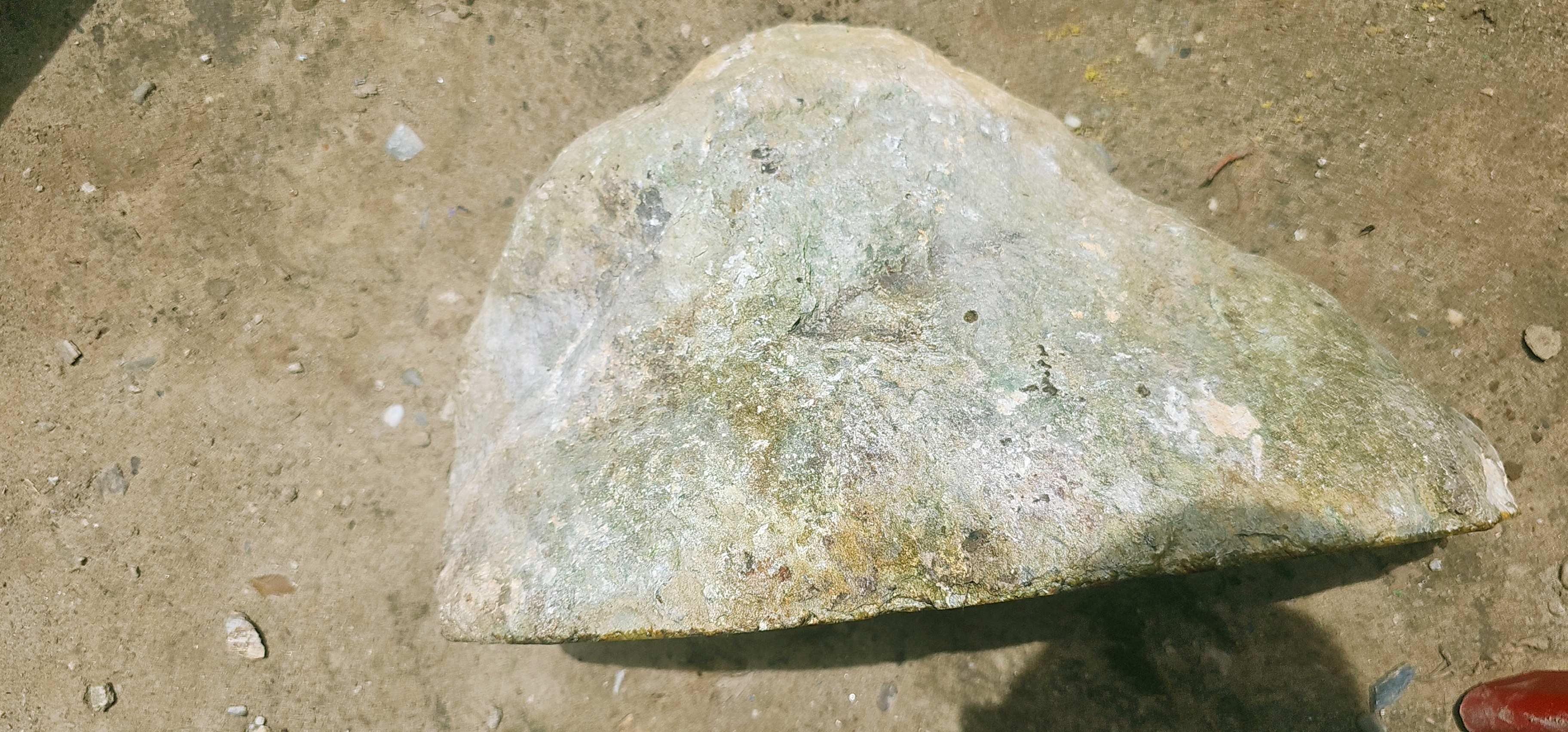 2PCS Aceh Natural Vivid Green Nephrite Jade Rough Stone – 4.5 KG