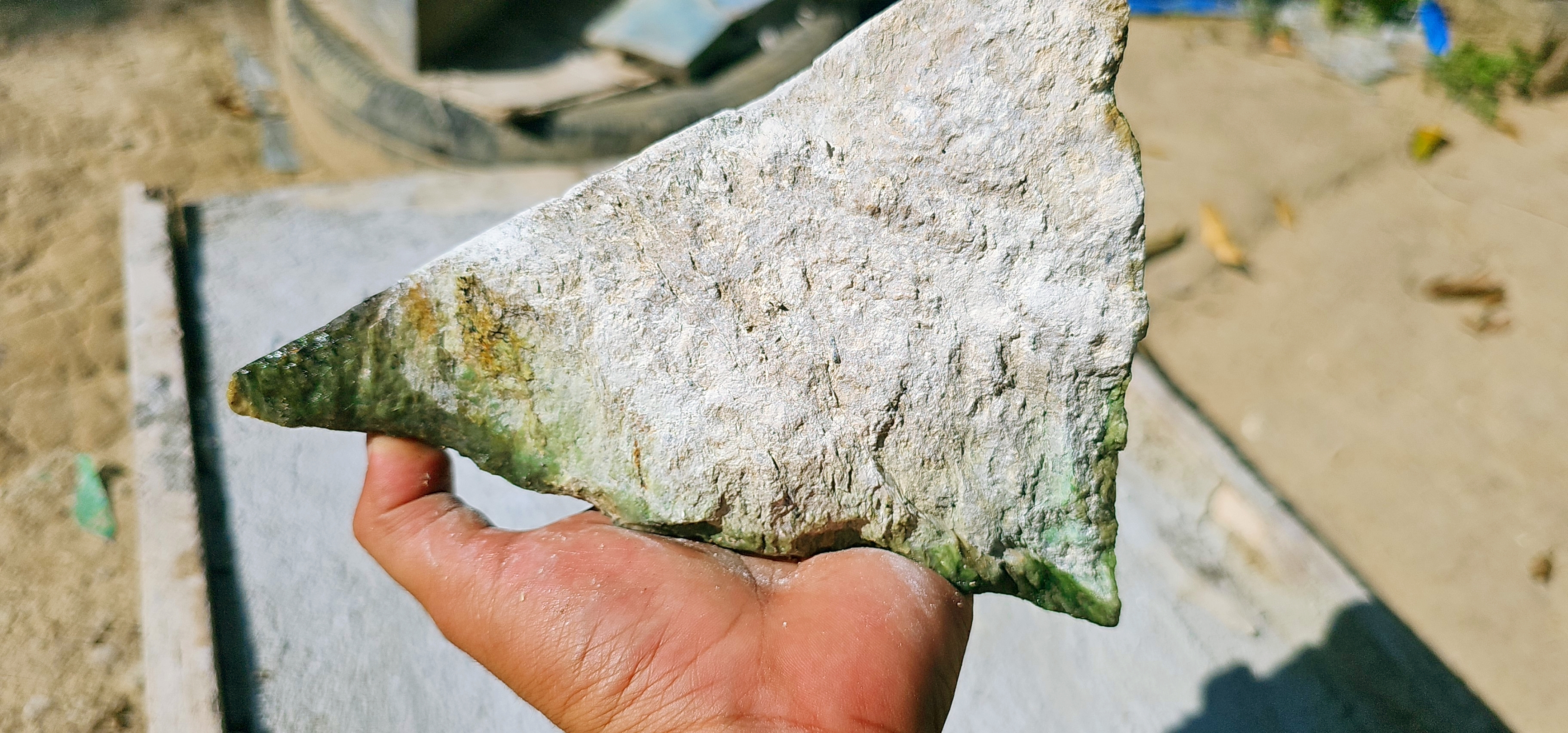 Aceh Natural Emerald Green Nephrite Jade Slab – 2.6 KG