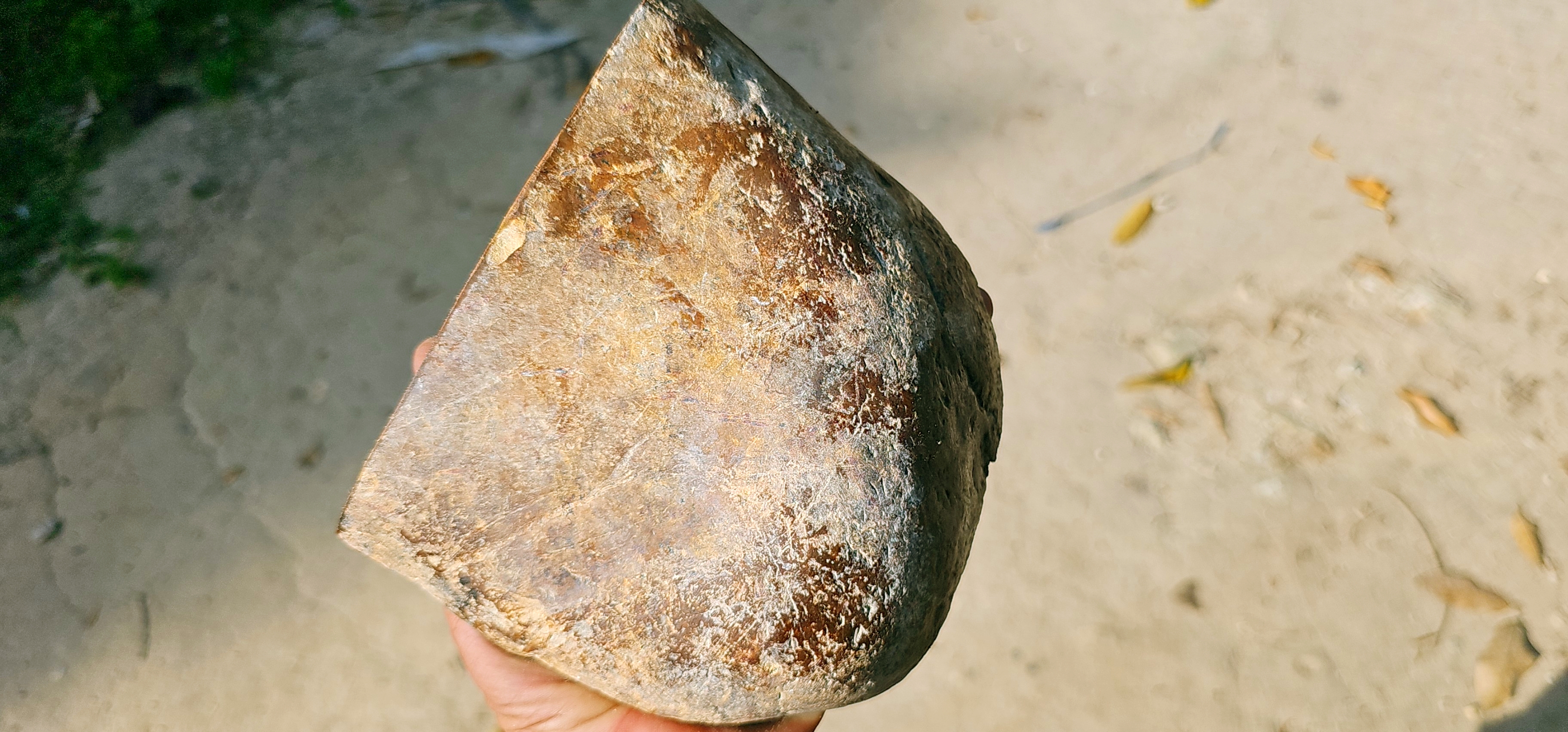 Aceh Natural Green Nephrite Jade Rough Stone – 2 KG