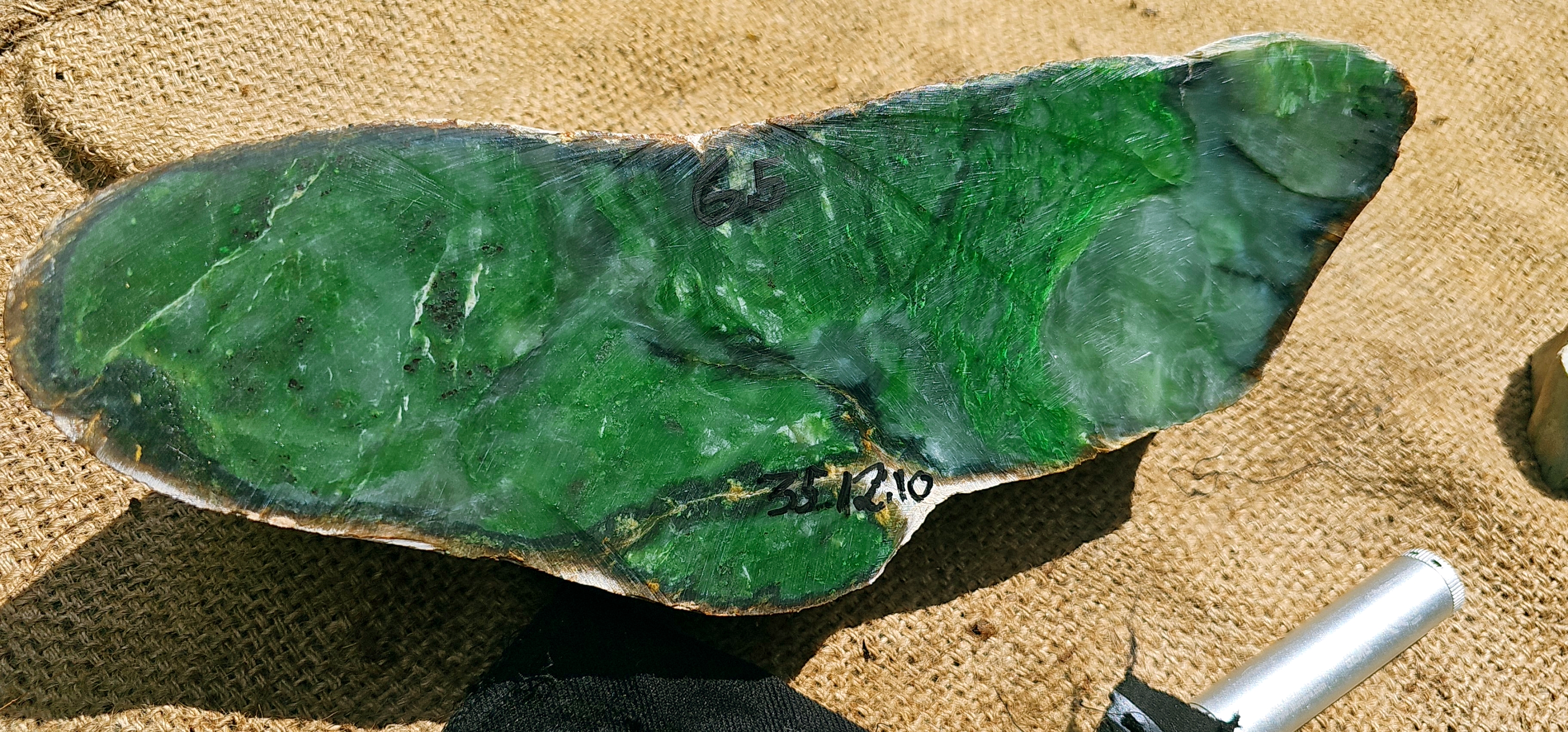 Aceh Natural Deep Forest Green Nephrite Jade Rough Stone with Mottled Patterns and Veining – 6.5 KG