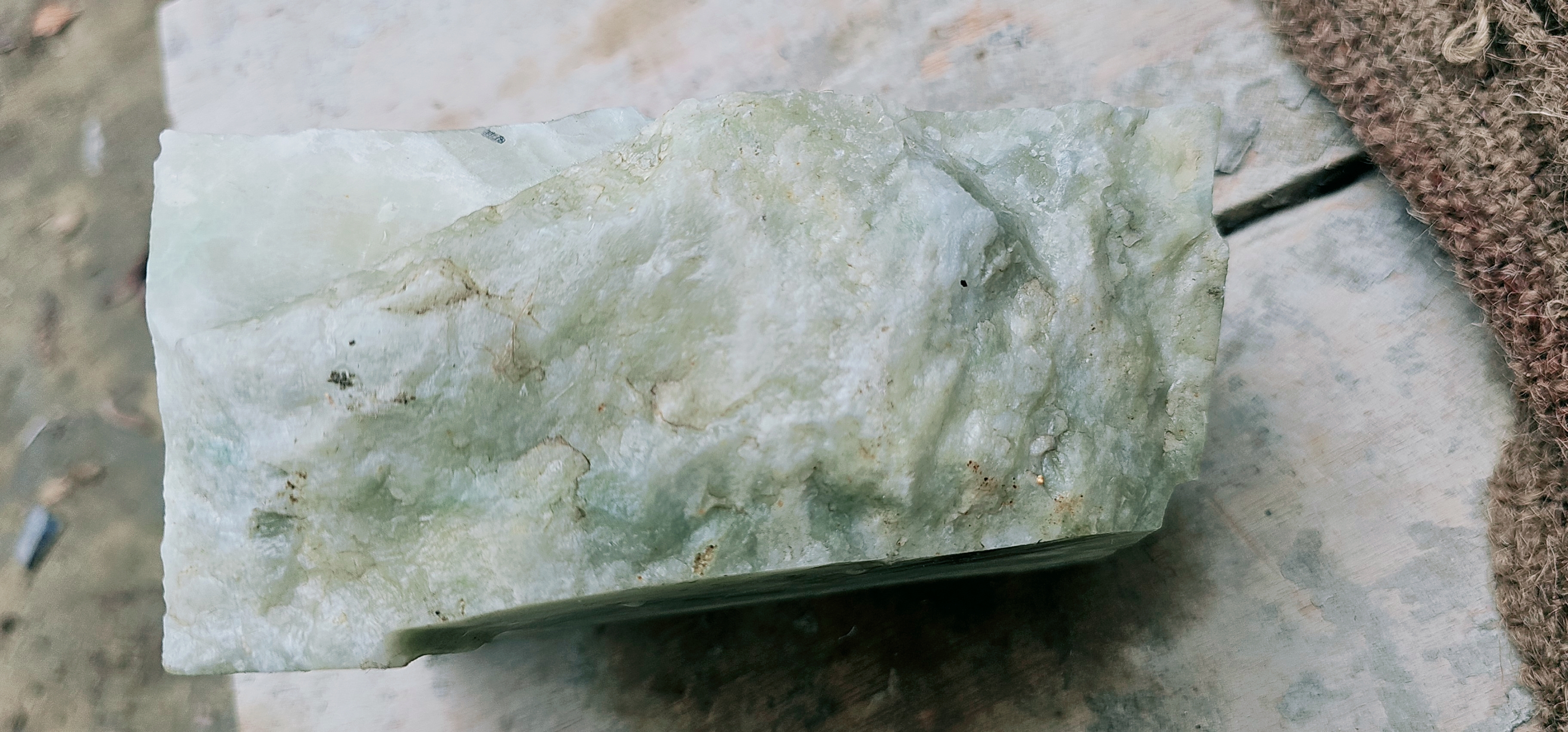 Aceh Natural Ice Jade Rough Stone with Dynamic Emerald Vein Banding and Pale Moss Undertones - 3.1 KG