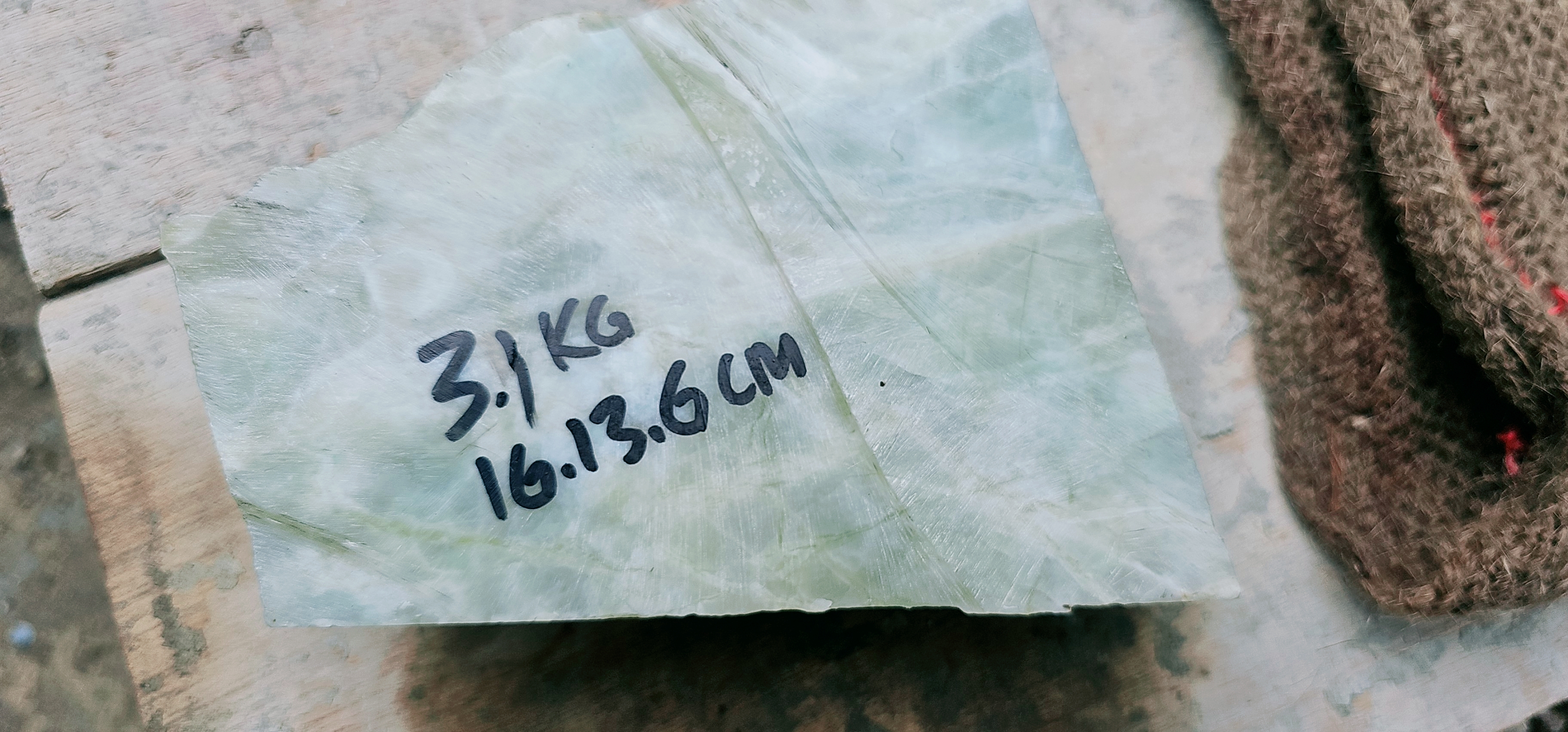 Aceh Natural Ice Jade Rough Stone with Dynamic Emerald Vein Banding and Pale Moss Undertones - 3.1 KG