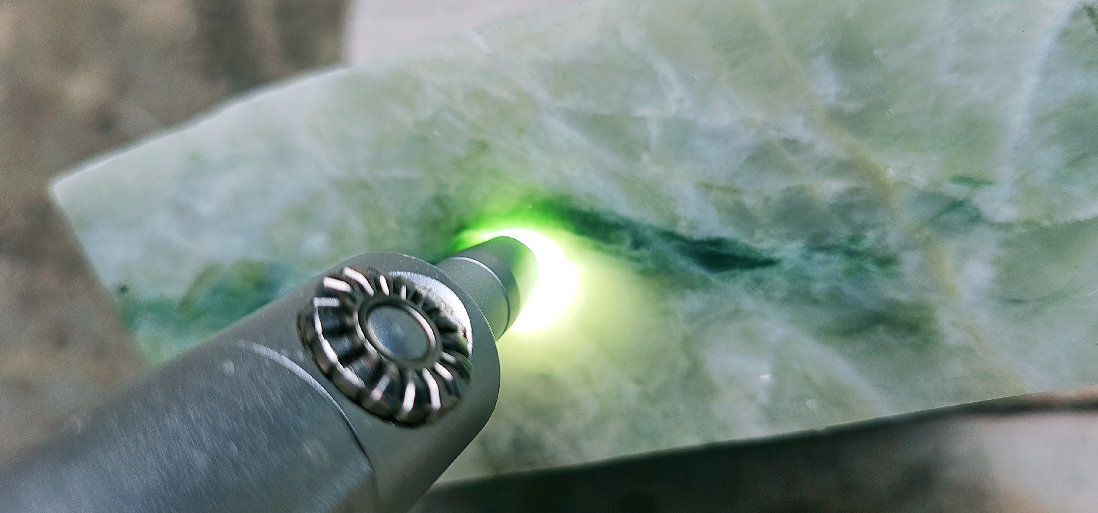 Aceh Natural Ice Jade Rough Stone with Dynamic Emerald Vein Banding and Pale Moss Undertones - 3.1 KG