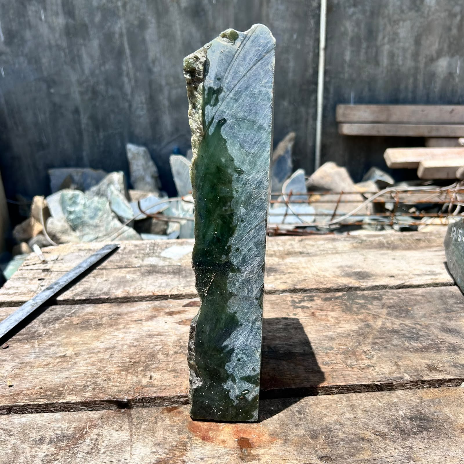 Aceh Natural Deep Moss Green Nephrite Jade Slab with Dynamic Feathered Veining and Sawn Edges Rough Stone – 6.8 KG