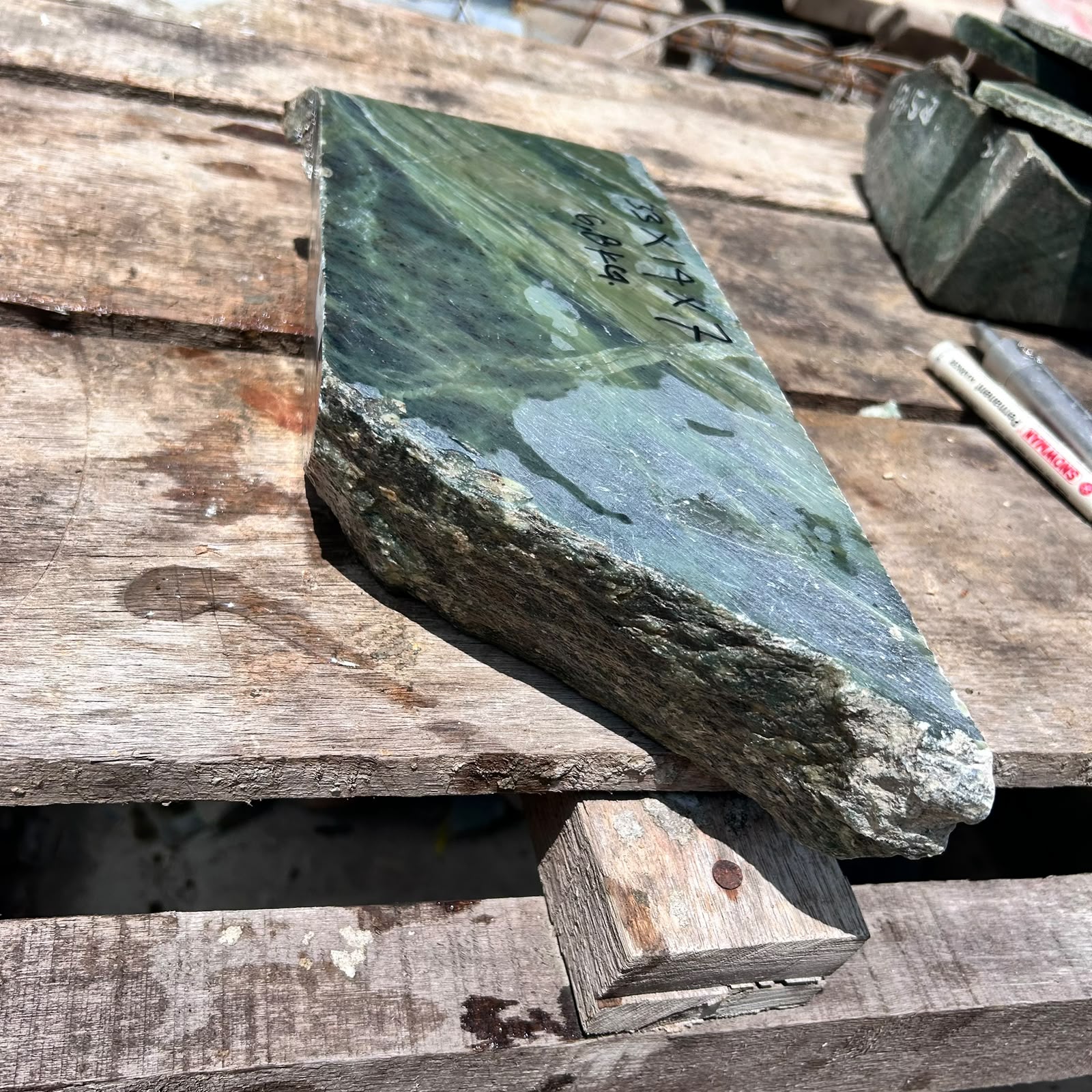 Aceh Natural Deep Moss Green Nephrite Jade Slab with Dynamic Feathered Veining and Sawn Edges Rough Stone – 6.8 KG