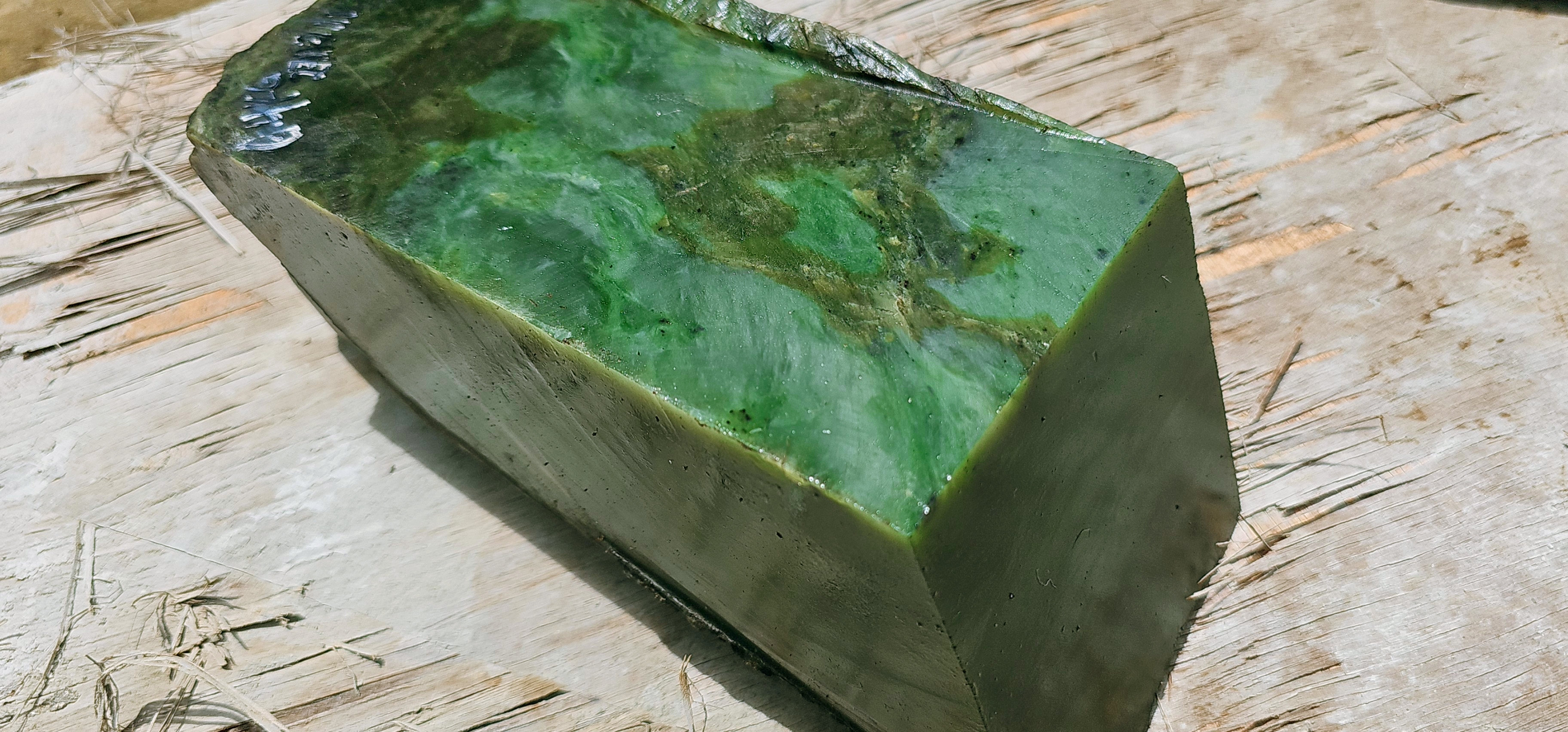 Aceh Natural Deep Forest Green and Moss Green Nephrite Jade with Clouded Veining Rough Stone – 6.4 KG