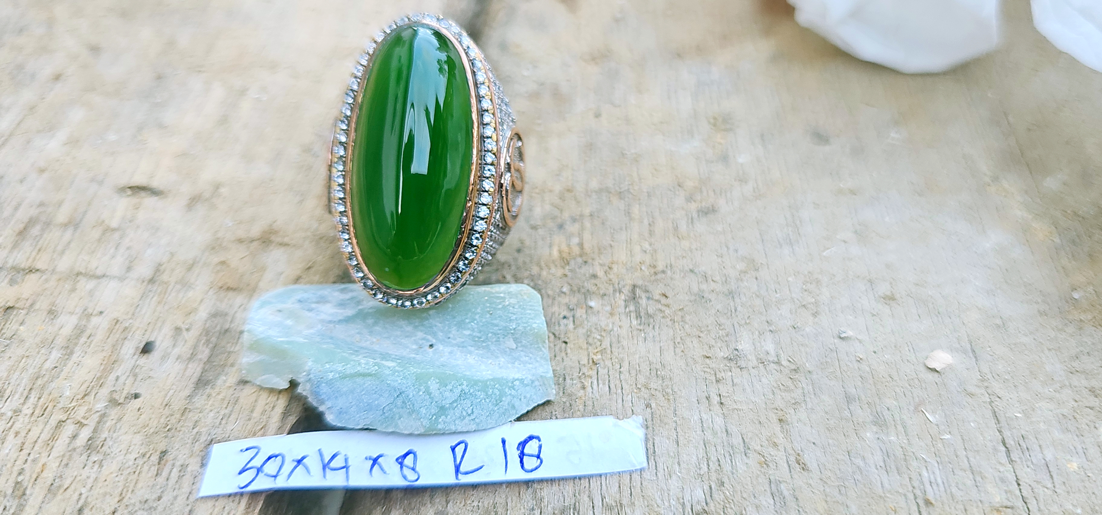 Aceh Natural Deep Moss Green Nephrite Jade Oval Cabochon Ring with Detailed Setting