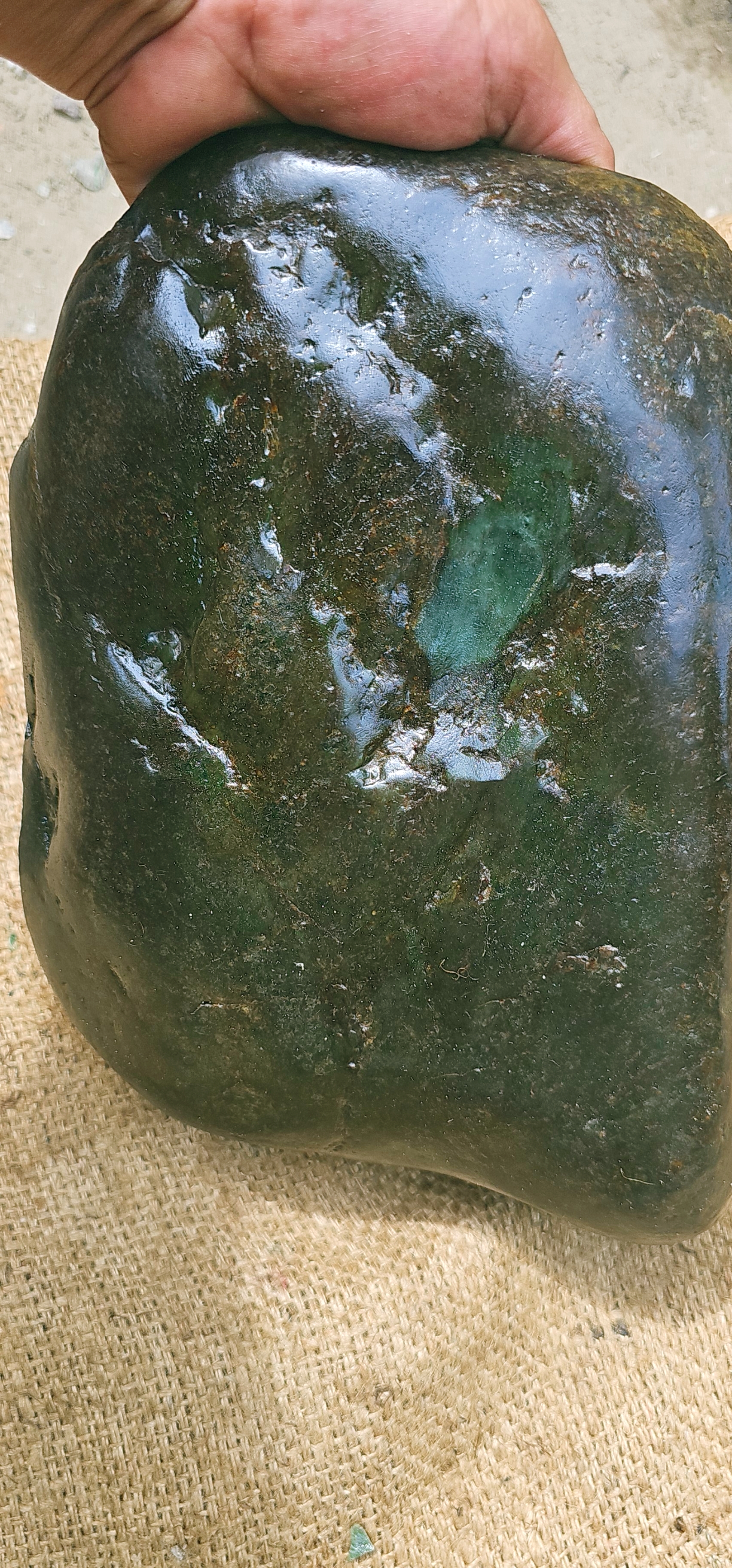 Aceh Natural Deep Nephrite Jade with Smoky Gray Undertones and Distinctive Mineral Veining Rough Stone – 6.4 KG