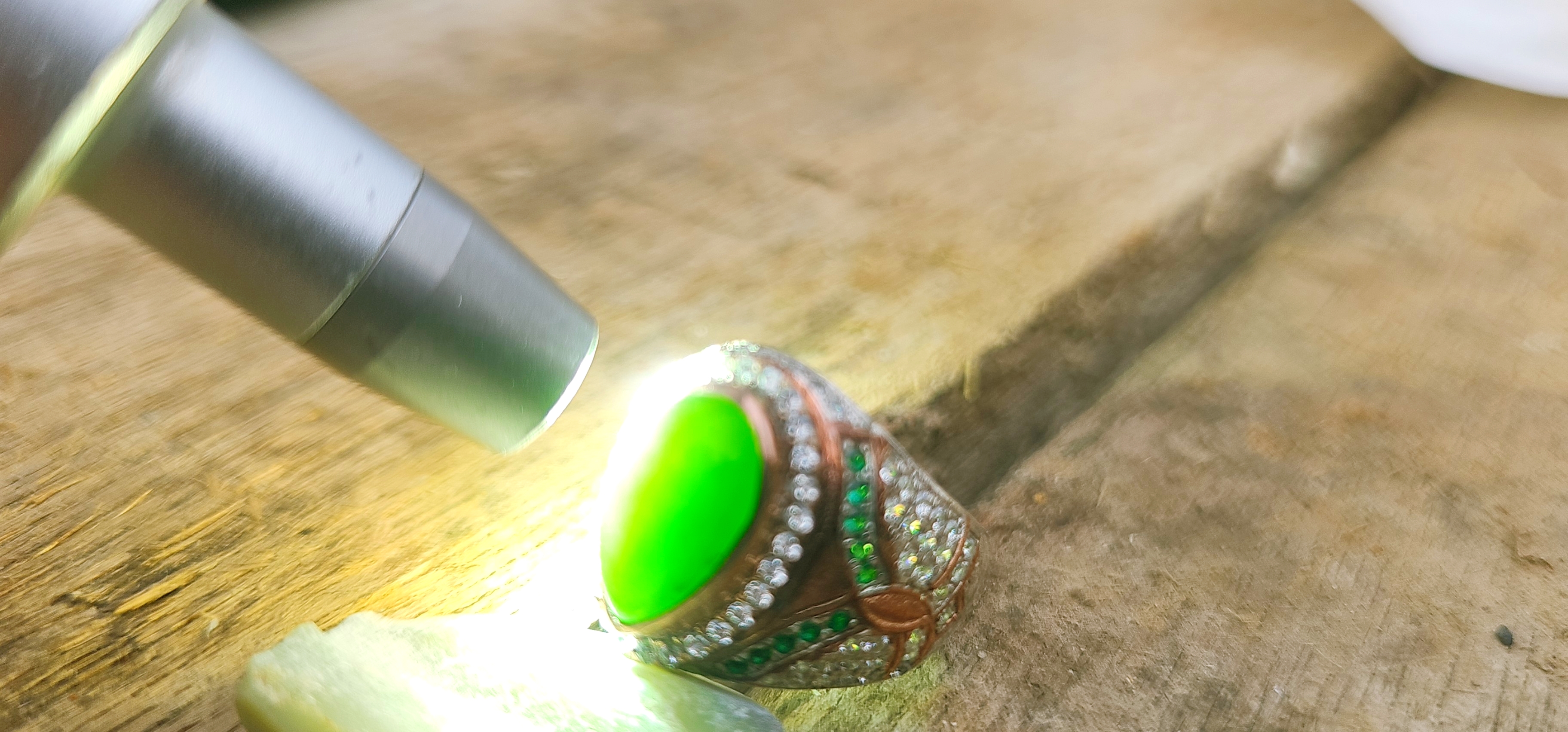 Aceh Natural Deep Green Nephrite Jade Pear Cabochon Ring with Detailed Setting