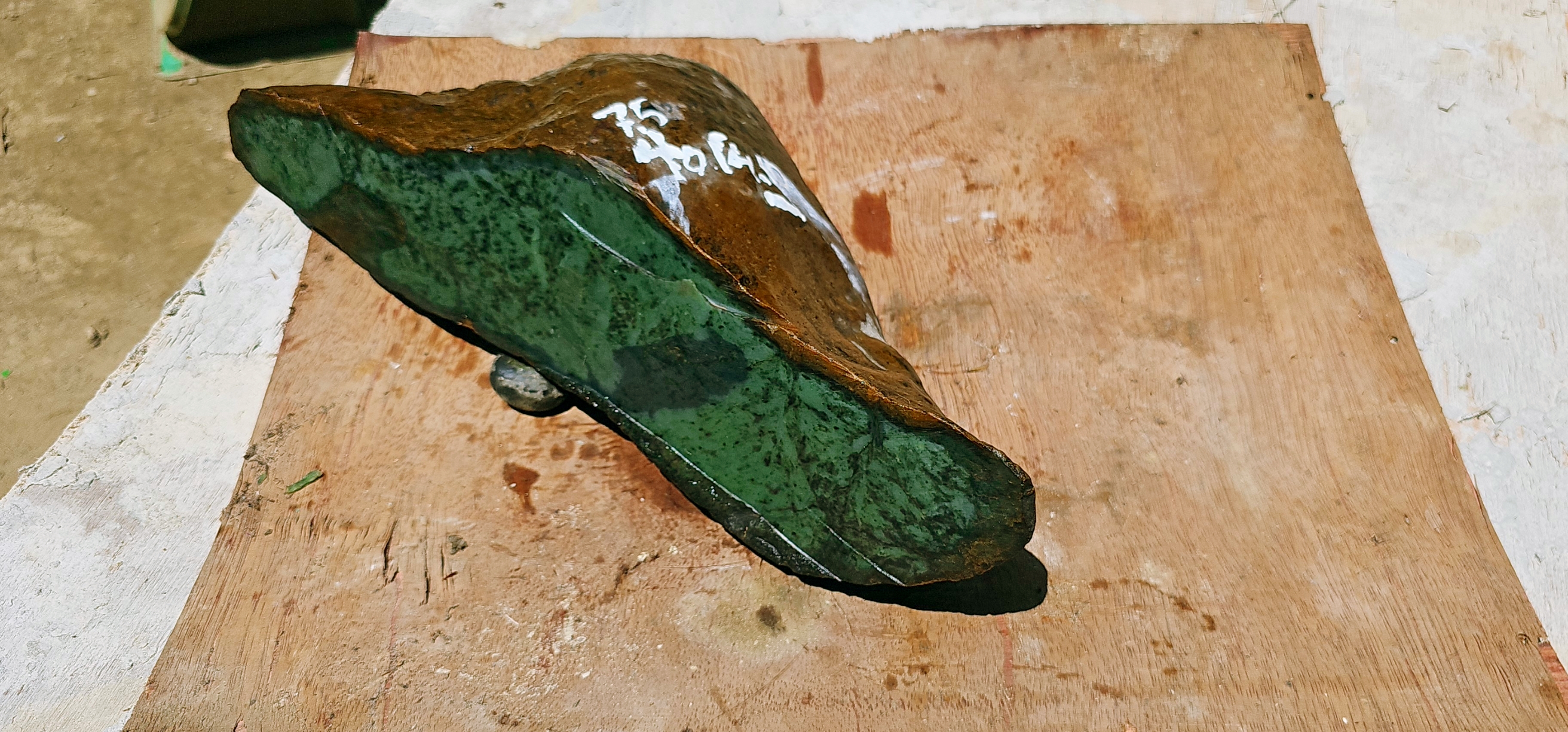 Aceh Natural Moss Green and Brownish Rind Nephrite Jade Slab with Striking Mottled Patterns Rough Stone – 7.5 KG