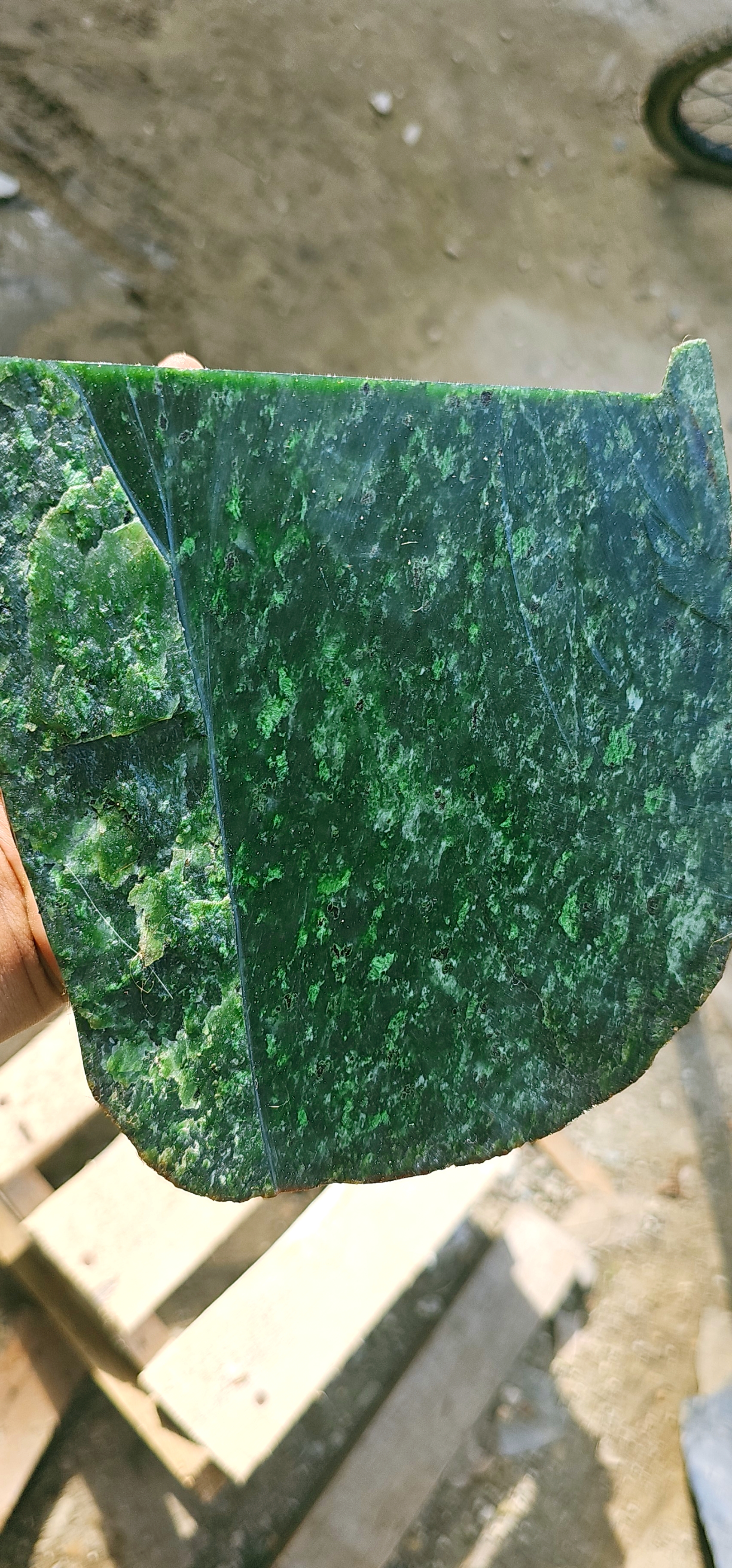 Aceh Natural Deep Forest Green Nephrite Jade with Organic Mottled Cloud Patterns Rough Stone – 2.5 KG
