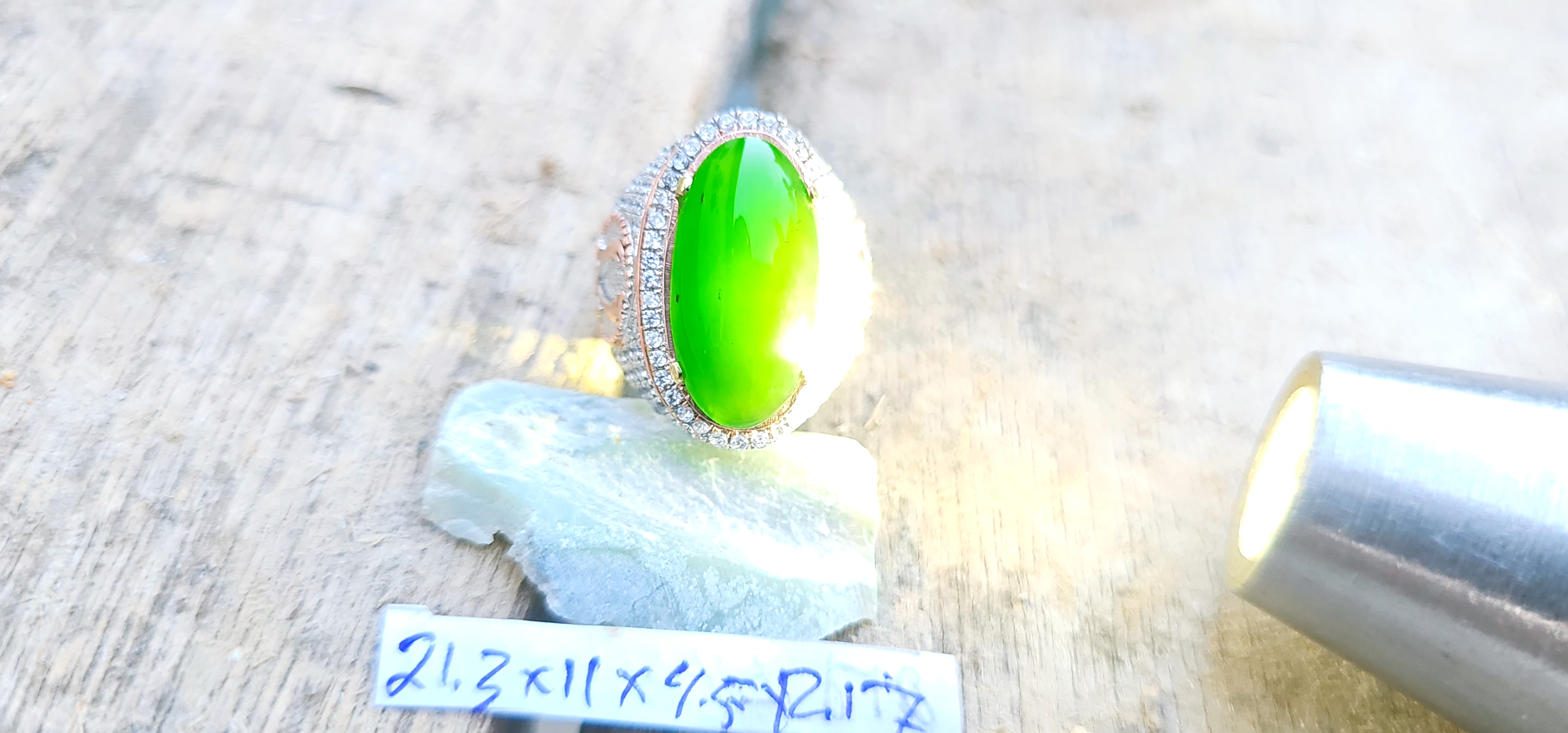 Aceh Natural Deep Forest Green Nephrite Jade Oval Cabochon Ring with Brilliant Pavé Setting Accessories