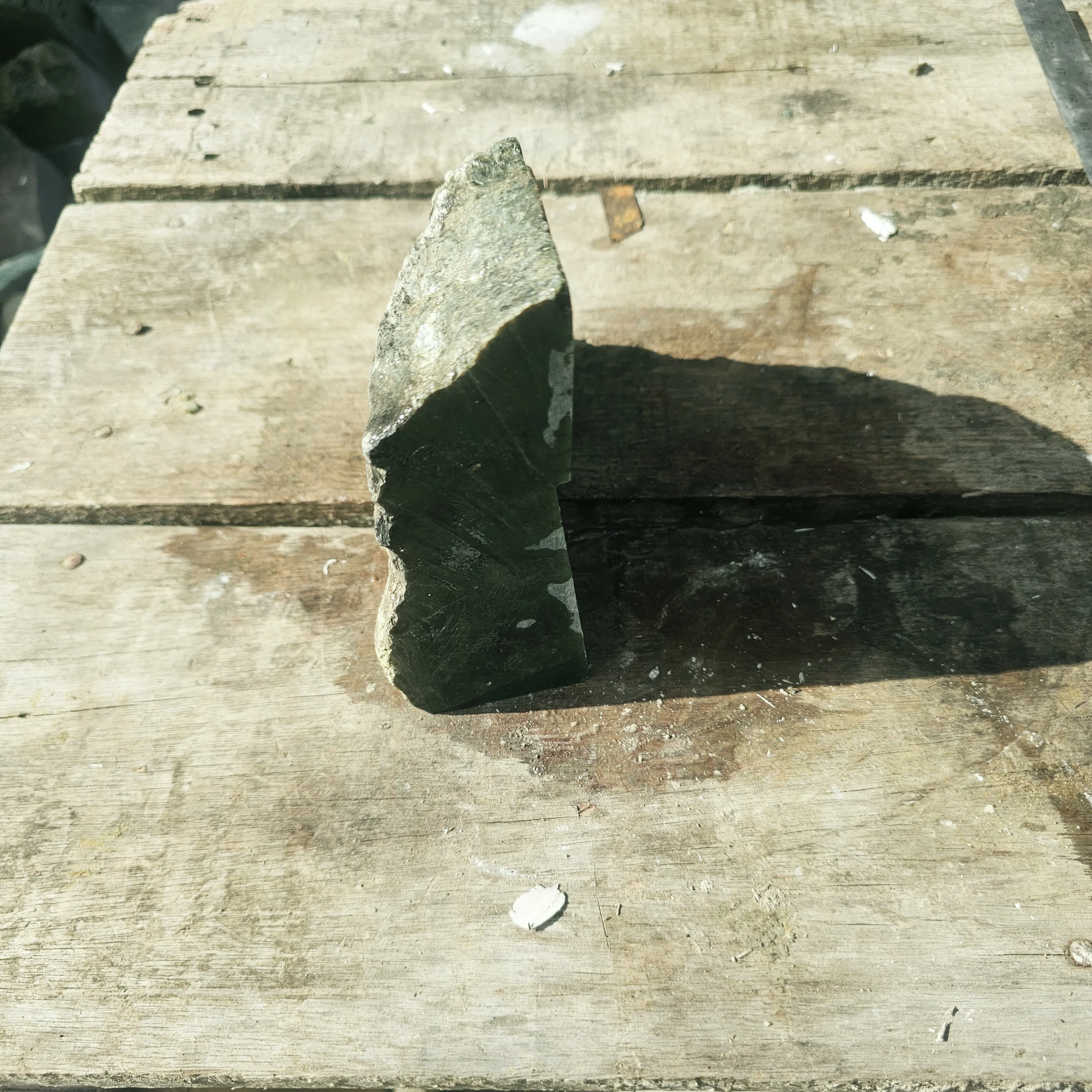 Aceh Natural Deep Forest Green Nephrite Jade Slab with Visible Mineral Veining and Rough Cut Texture – 2.6 KG