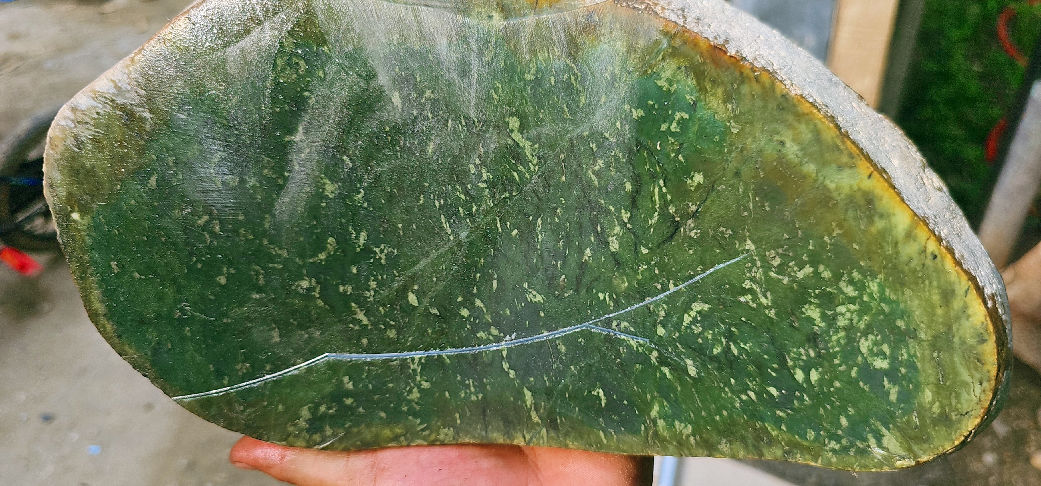 Aceh Deep Forest Green Nephrite Jade Slab with Dynamic Mottled Speckling and Natural Rough Edges – 3.2 KG