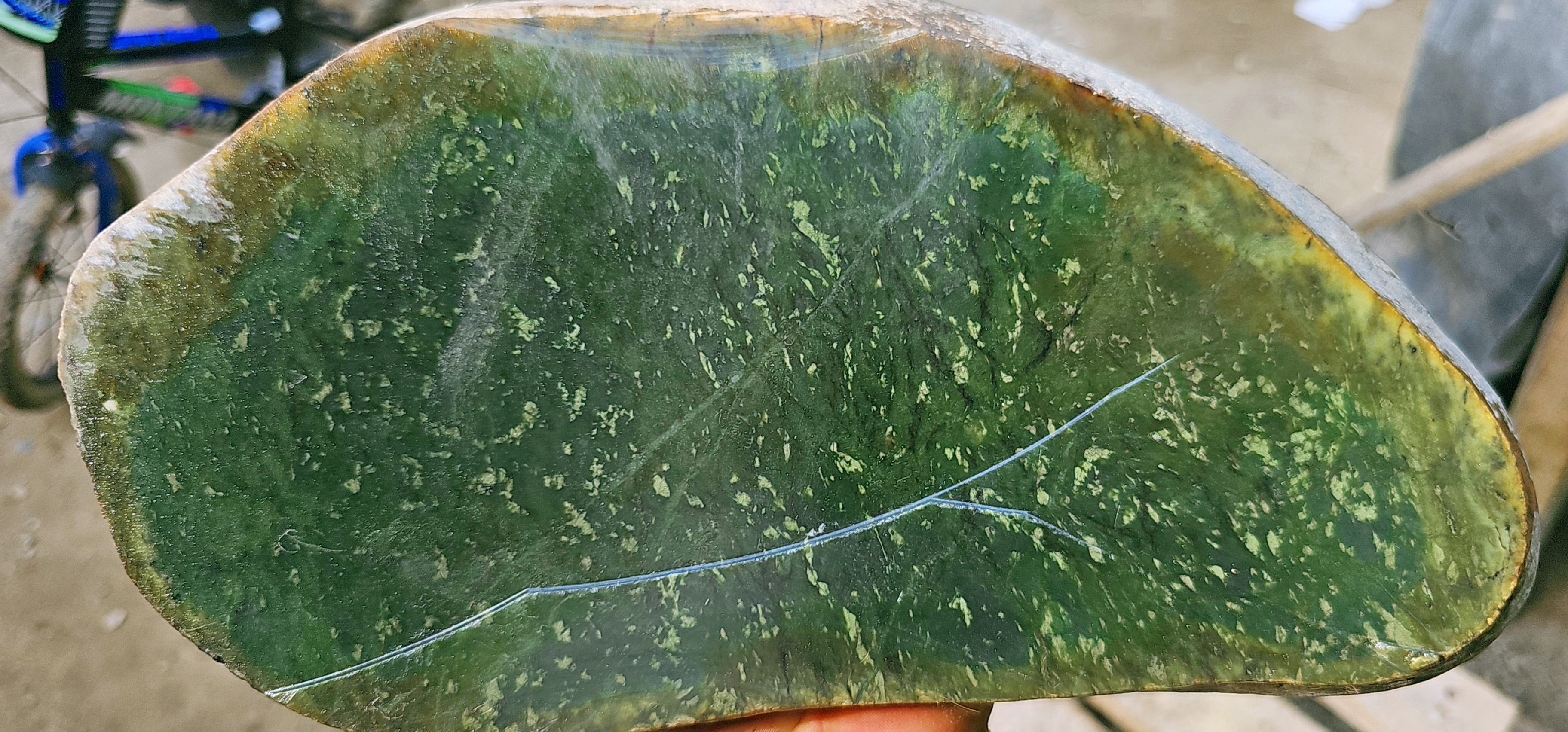 Aceh Deep Forest Green Nephrite Jade Slab with Dynamic Mottled Speckling and Natural Rough Edges – 3.2 KG