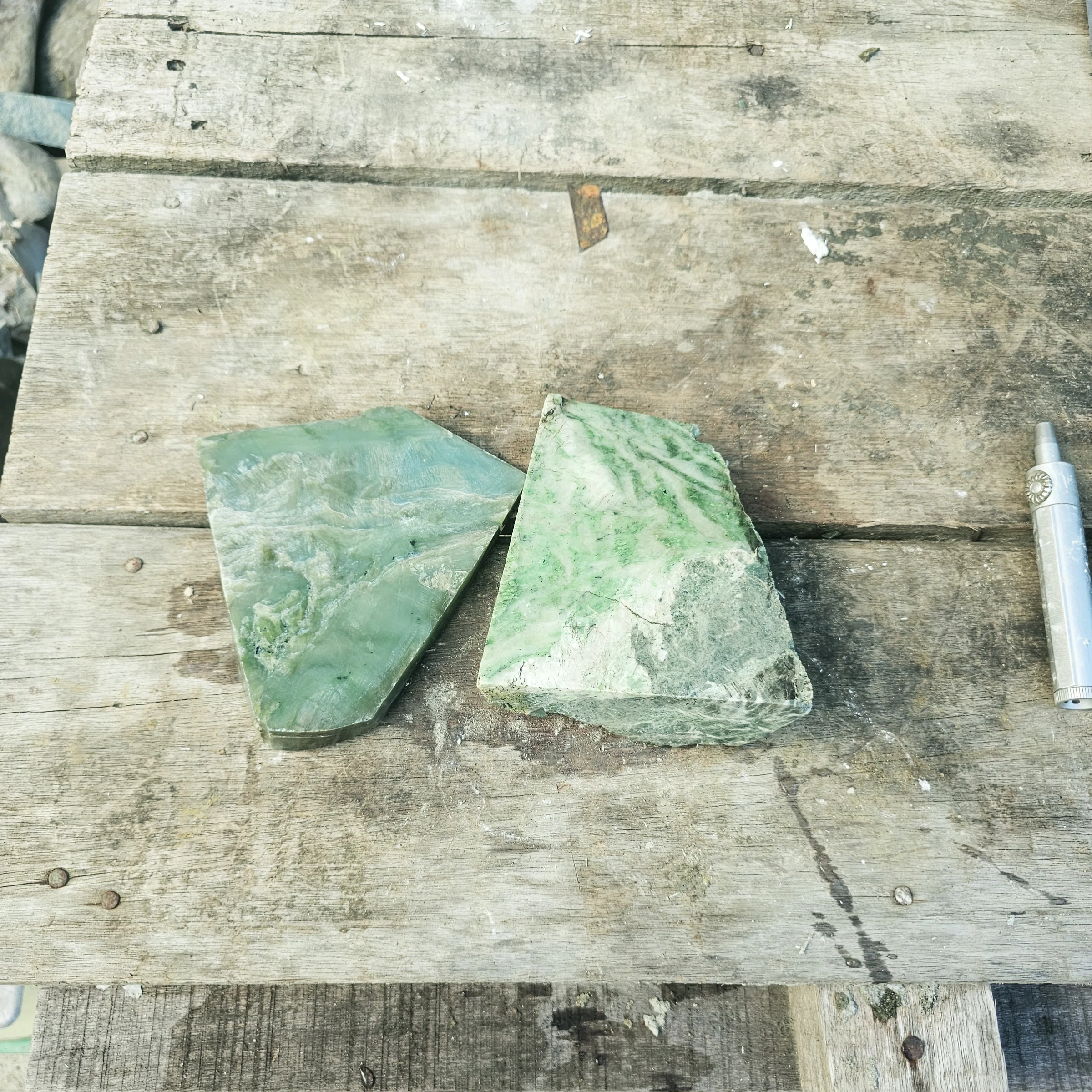 Aceh Natural Moss Green and Pale Jade Rough Stone Lot with Dynamic Linear Veining – 2.5 KG