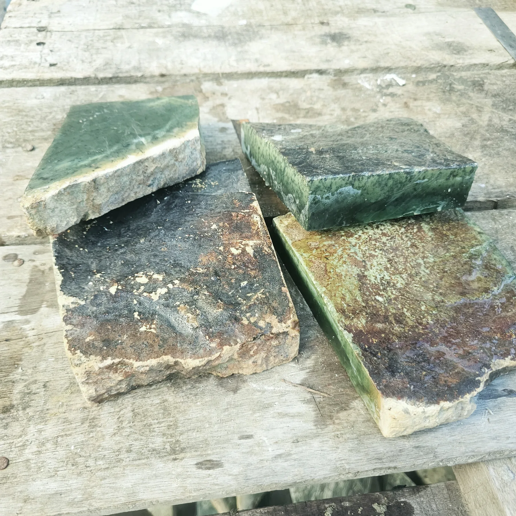 4PCS Aceh Natural Deep Forest Green and Blackjade Slabs Lot with Organic Mottled Patterns Rough Stone – 7.6 KG