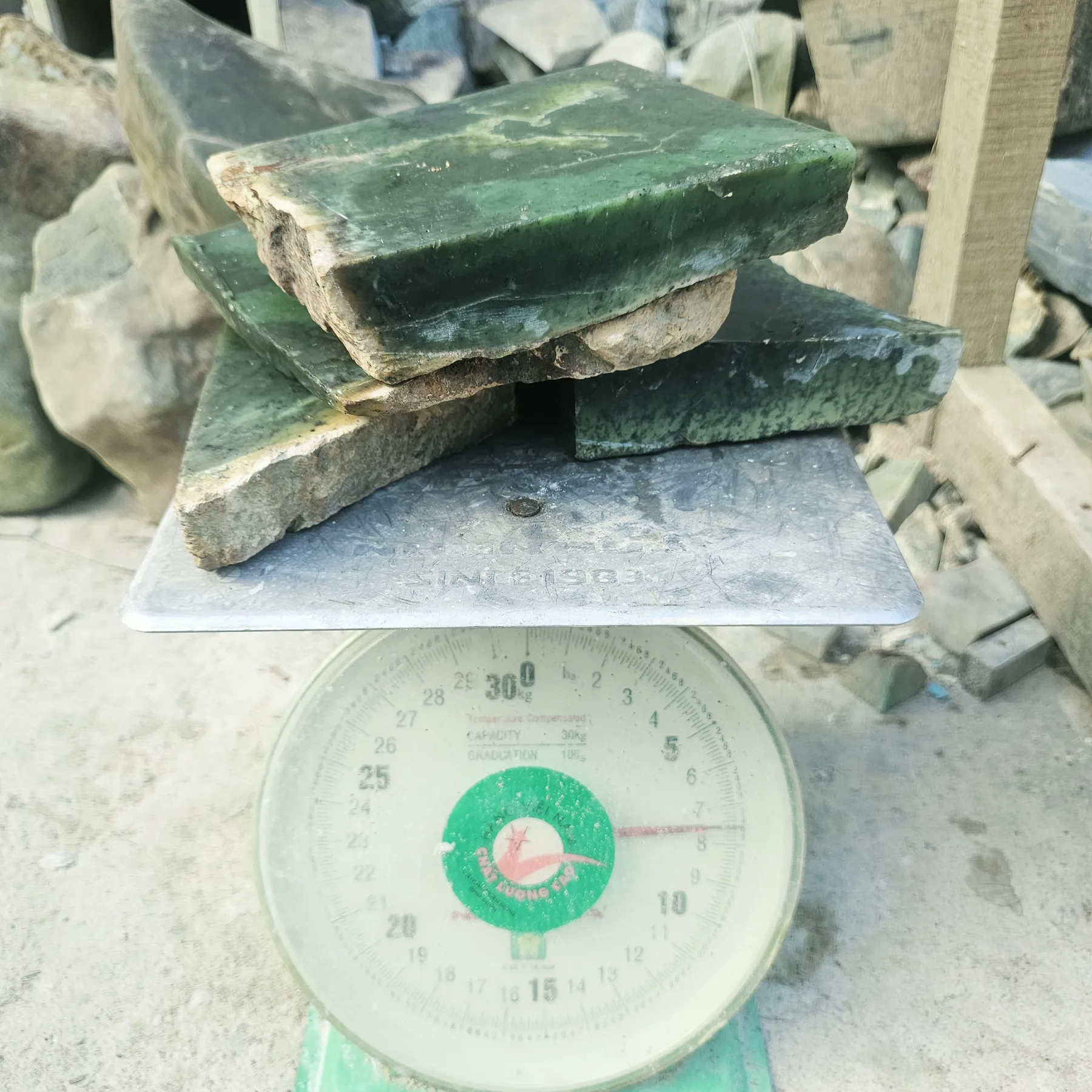 4PCS Aceh Natural Deep Forest Green and Blackjade Slabs Lot with Organic Mottled Patterns Rough Stone – 7.6 KG