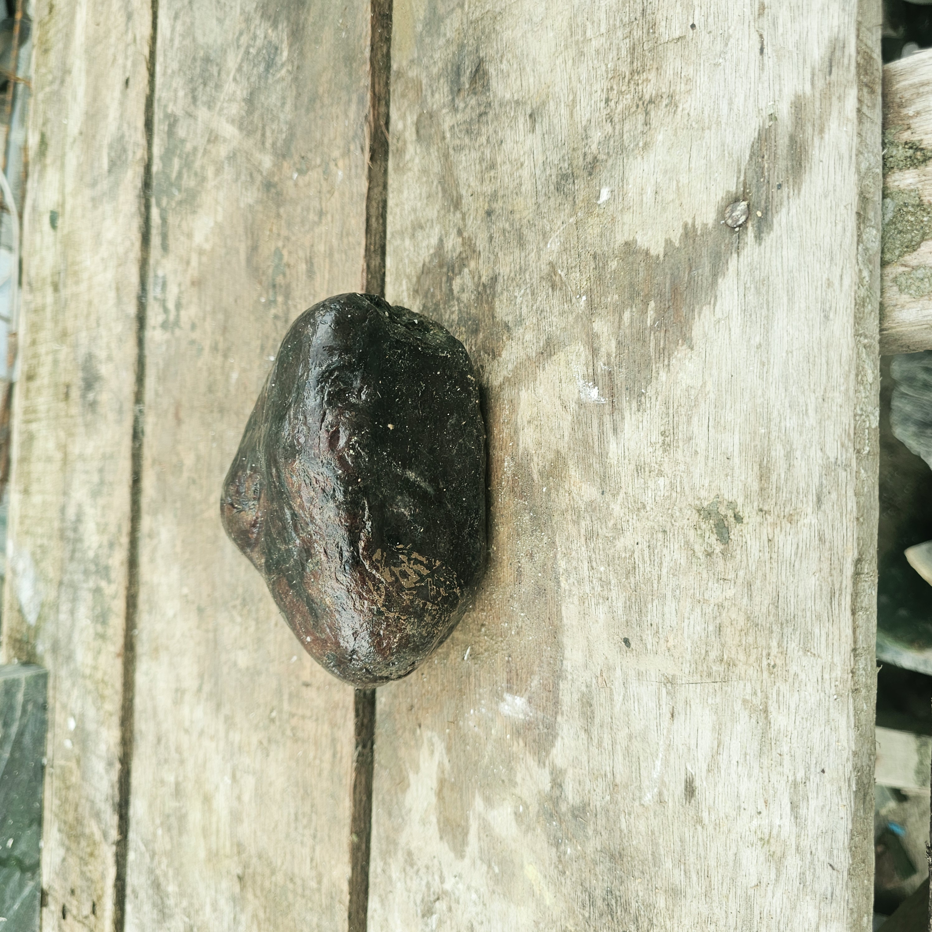 Aceh Natural Deep Blackjade with Subtle Charcoal Mottling and Irregular Contours Rough Stone Slab – 1.5 KG