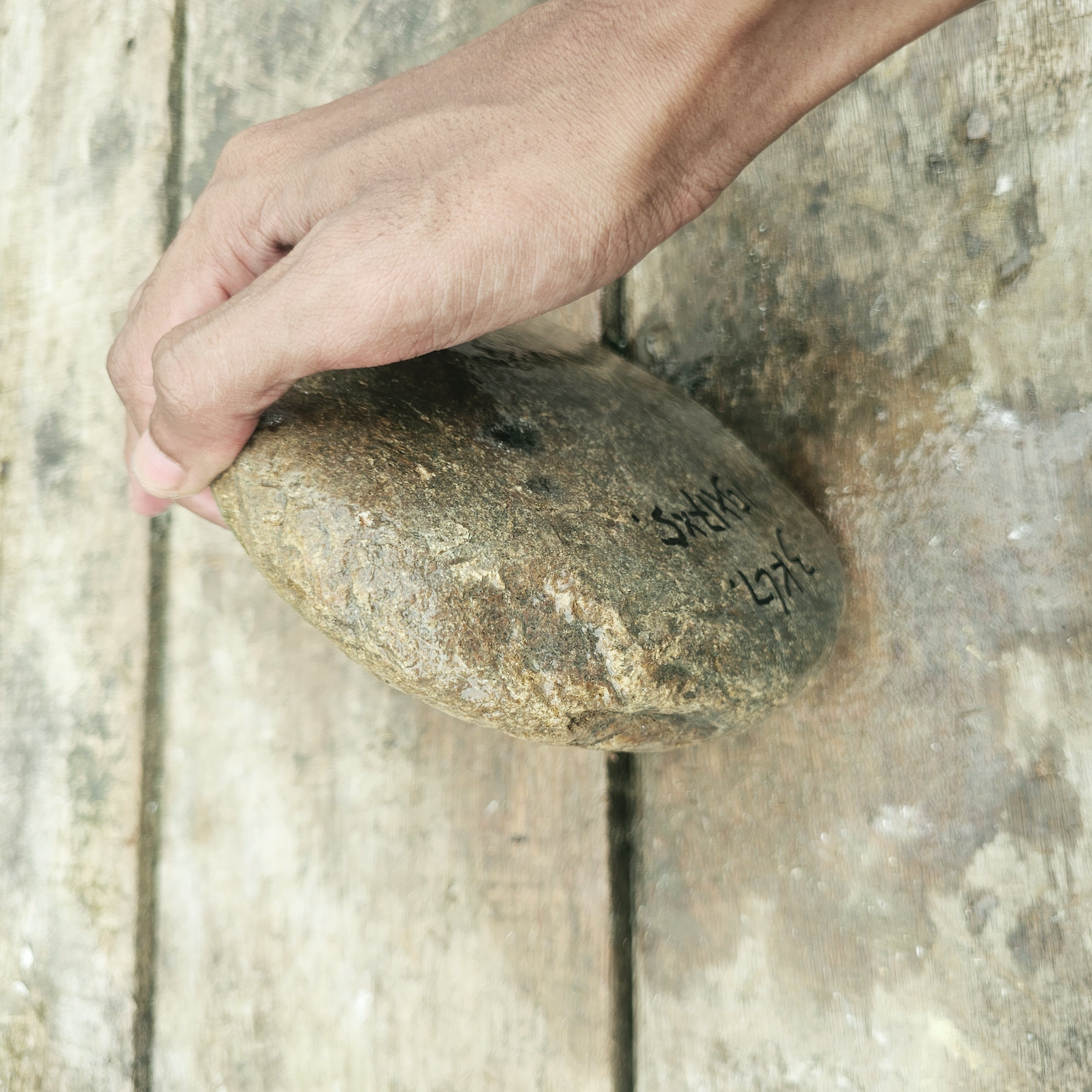 Aceh Natural Deep Blackjade with Subtle Olive Tones and Natural Weathered Rough Surface – 3 KG