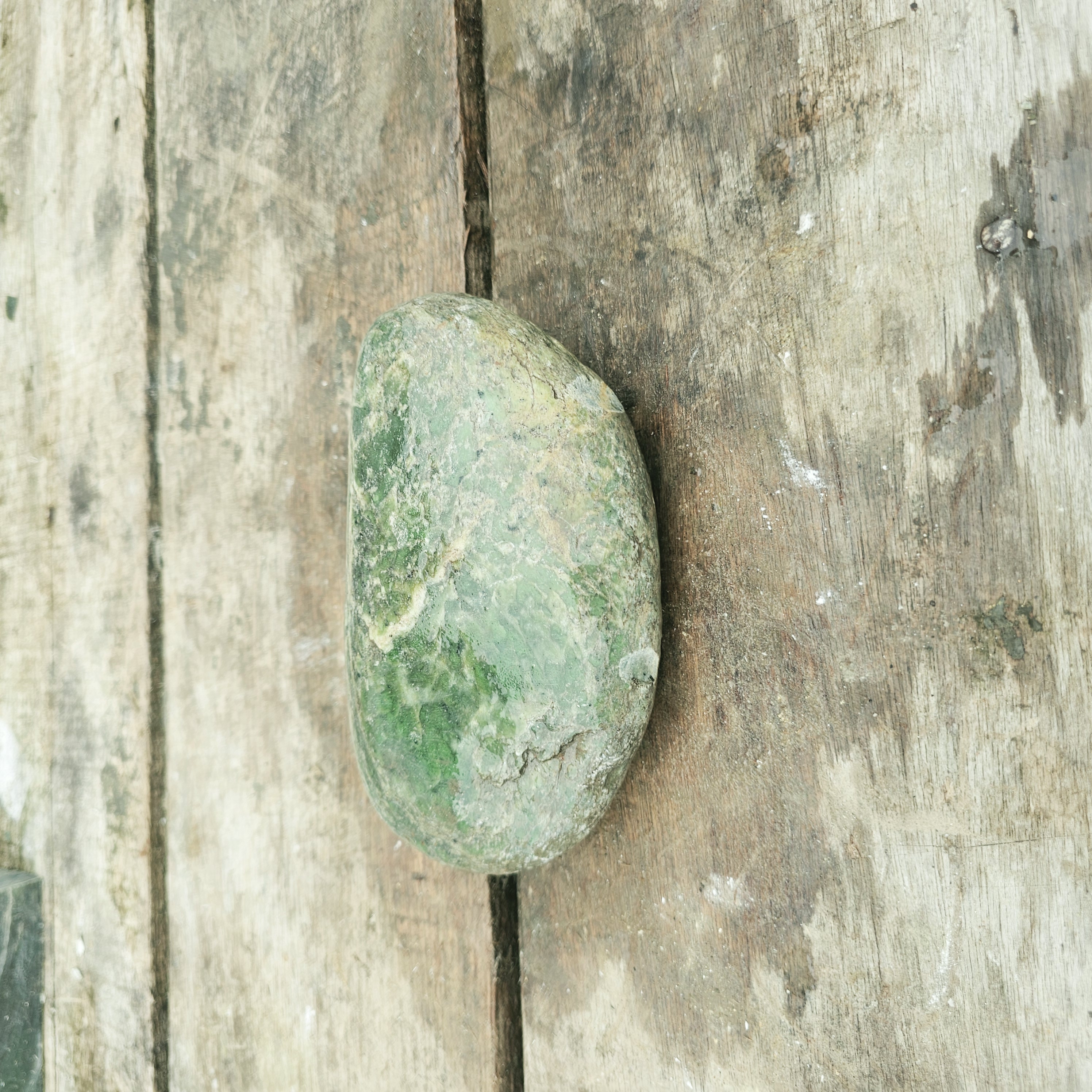 Aceh Natural Moss Green and Gray Nephrite Jade Rough Stone with Fine Veining and Smooth Contours – 1.8 KG