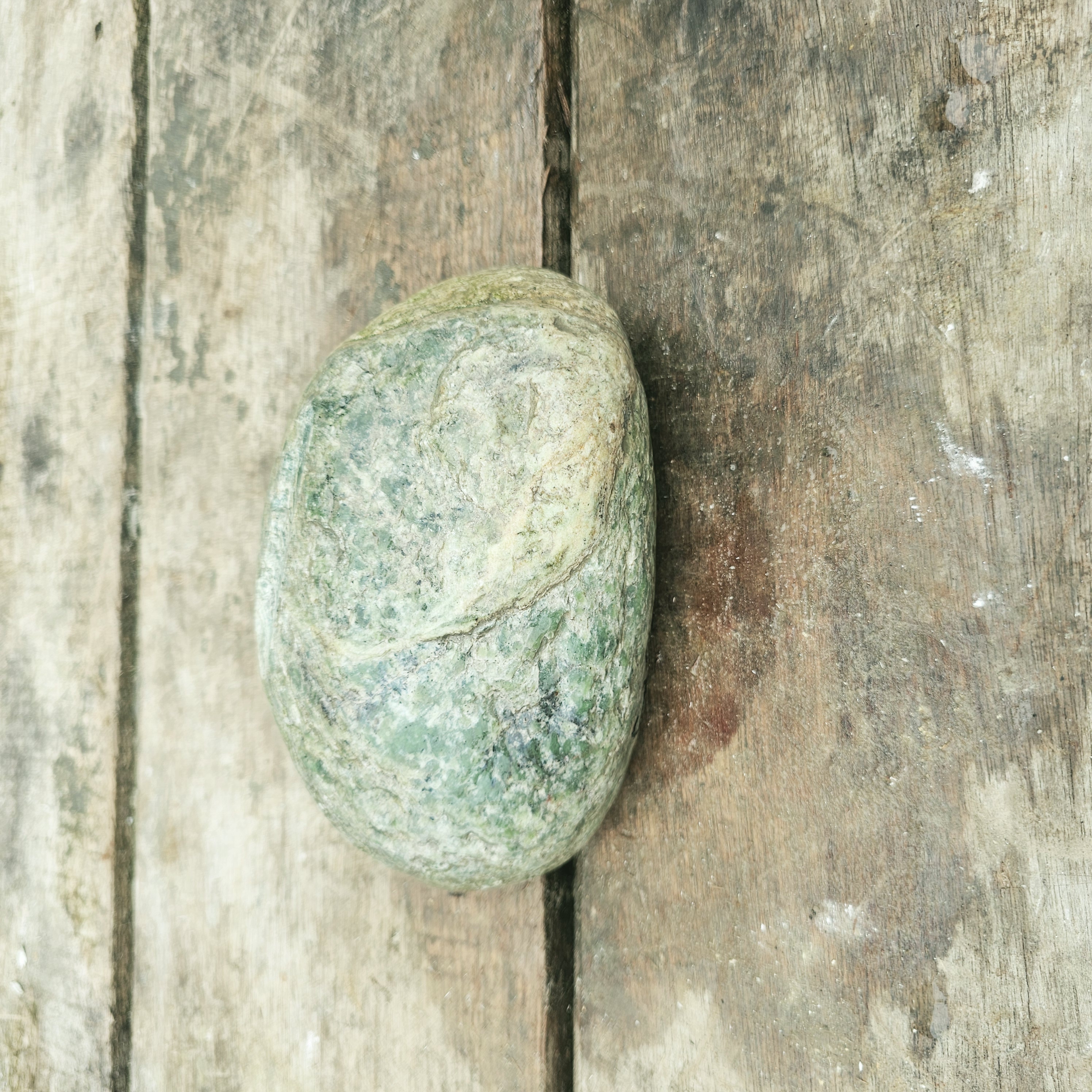 Aceh Natural Moss Green and Gray Nephrite Jade Rough Stone with Fine Veining and Smooth Contours – 1.8 KG